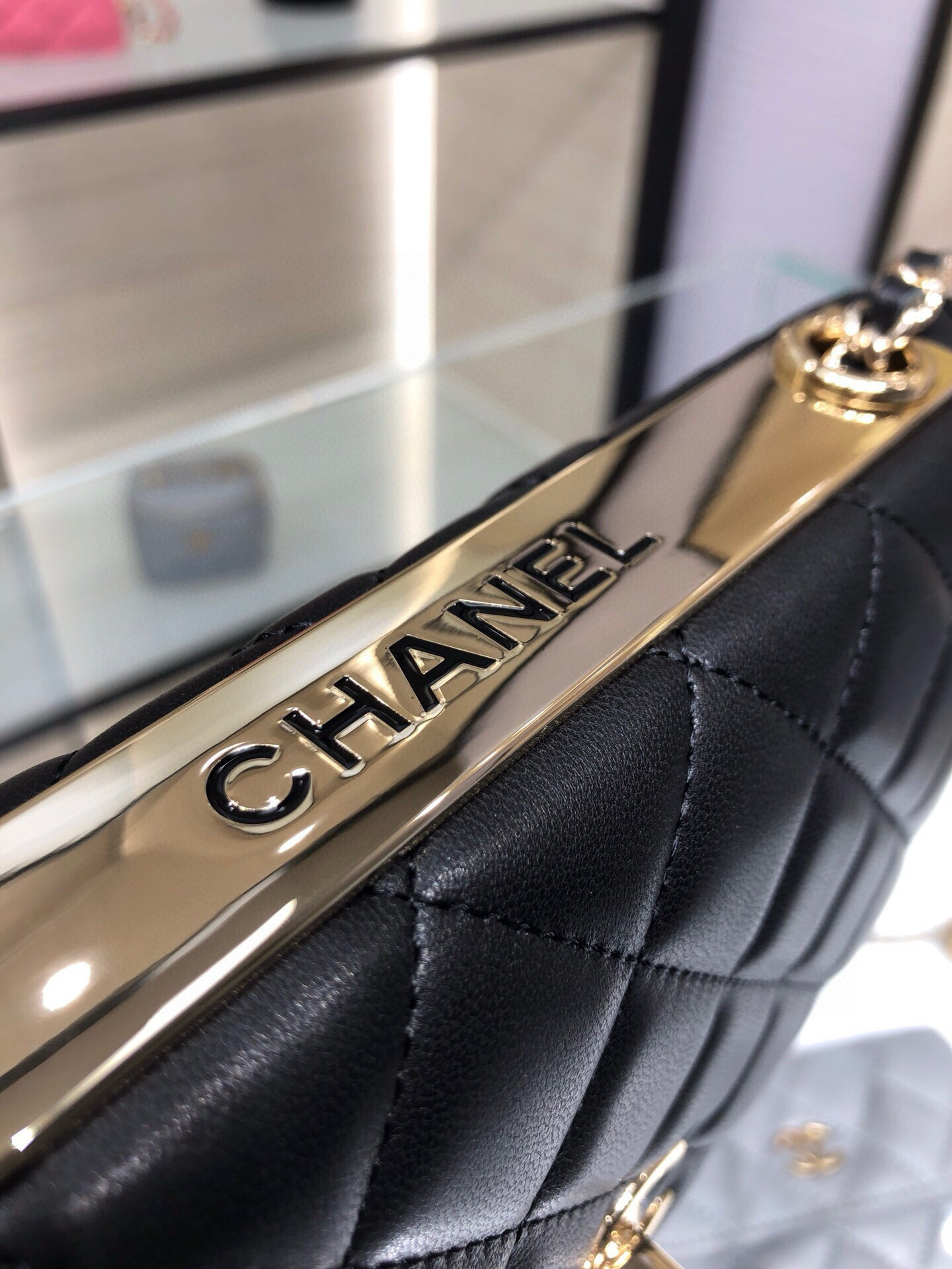 Chanel WOC Trendy CC Wallet On Chain 19x12x3.5cm