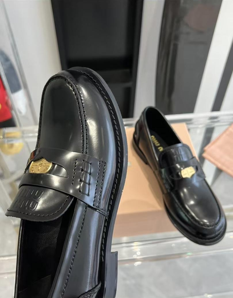 ua M1v M1v leather loafers