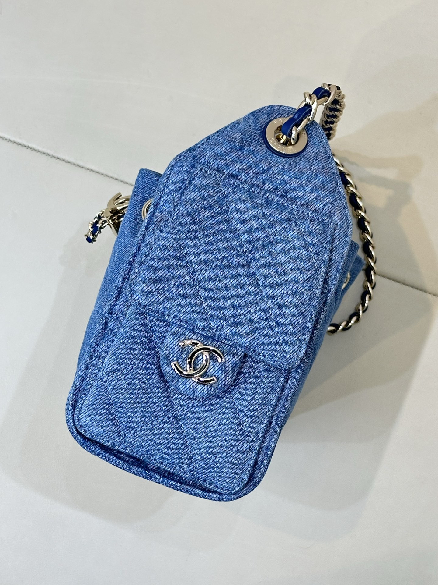CHANEL 25C Bucket Bag 20x22x12.5cm