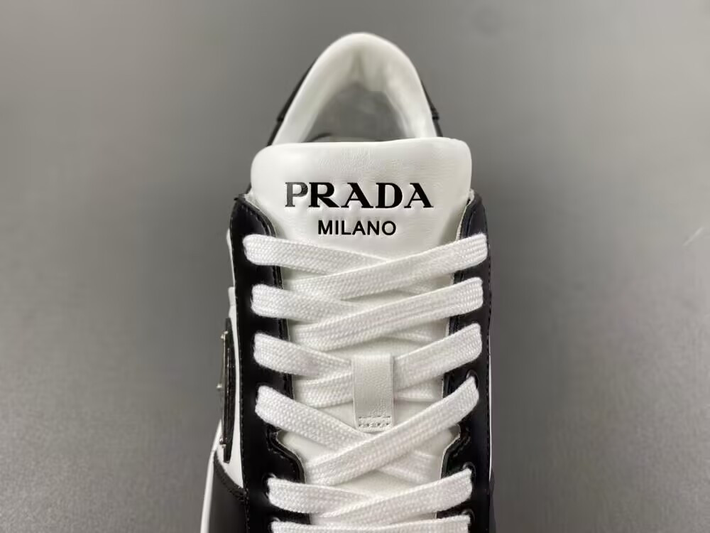 UA Pra*a Downtown Low Top Sneakers