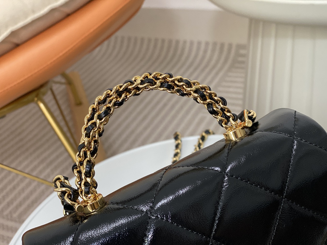 Ch**el WALLET ON CHAIN 19x13x7cm