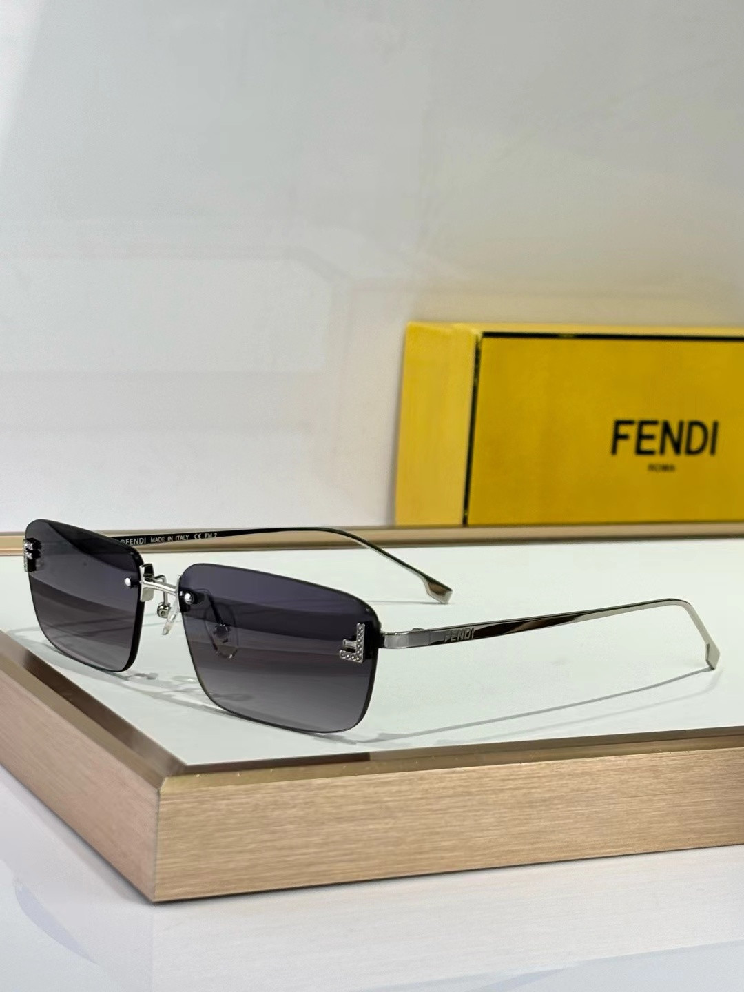 F**di glasses fe4172us 58-18-140