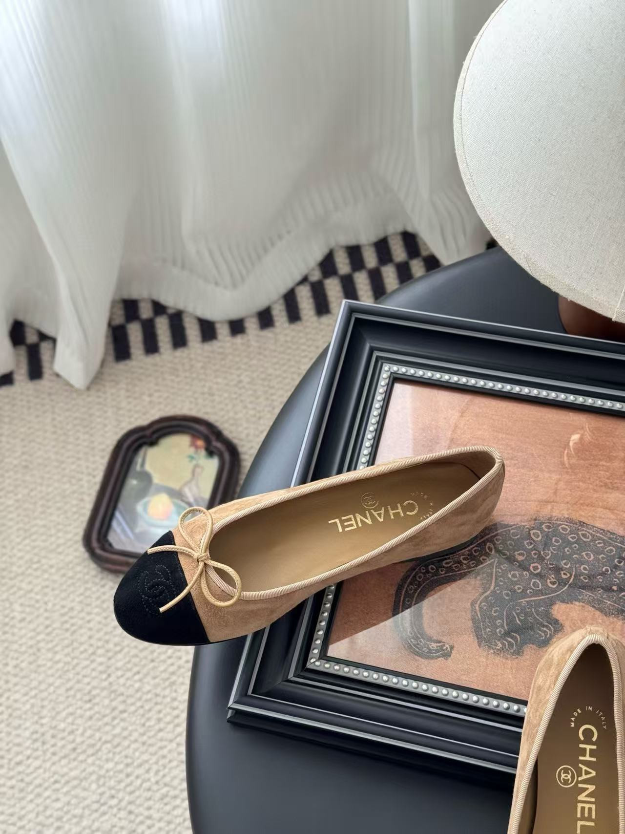 UA Ch**el Ballet flats