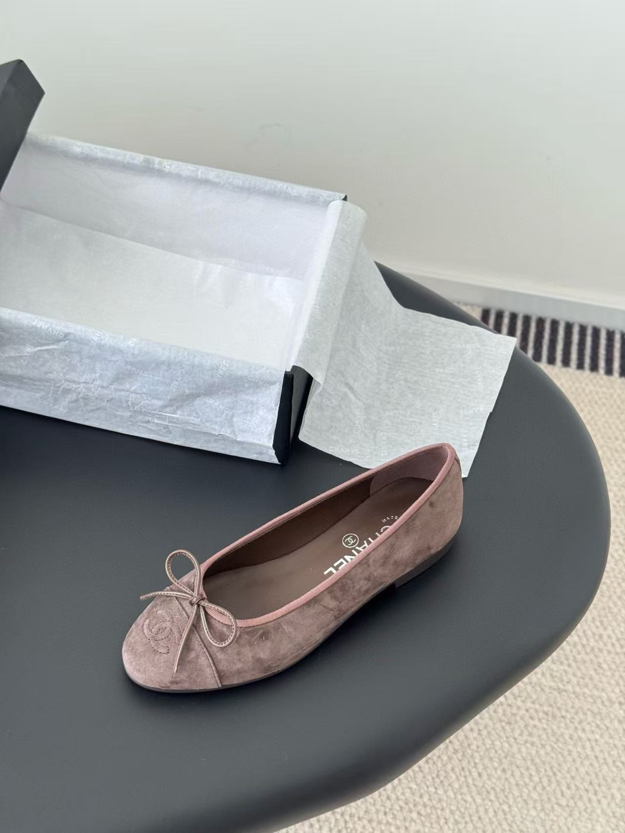 UA Ch**el Ballet flats