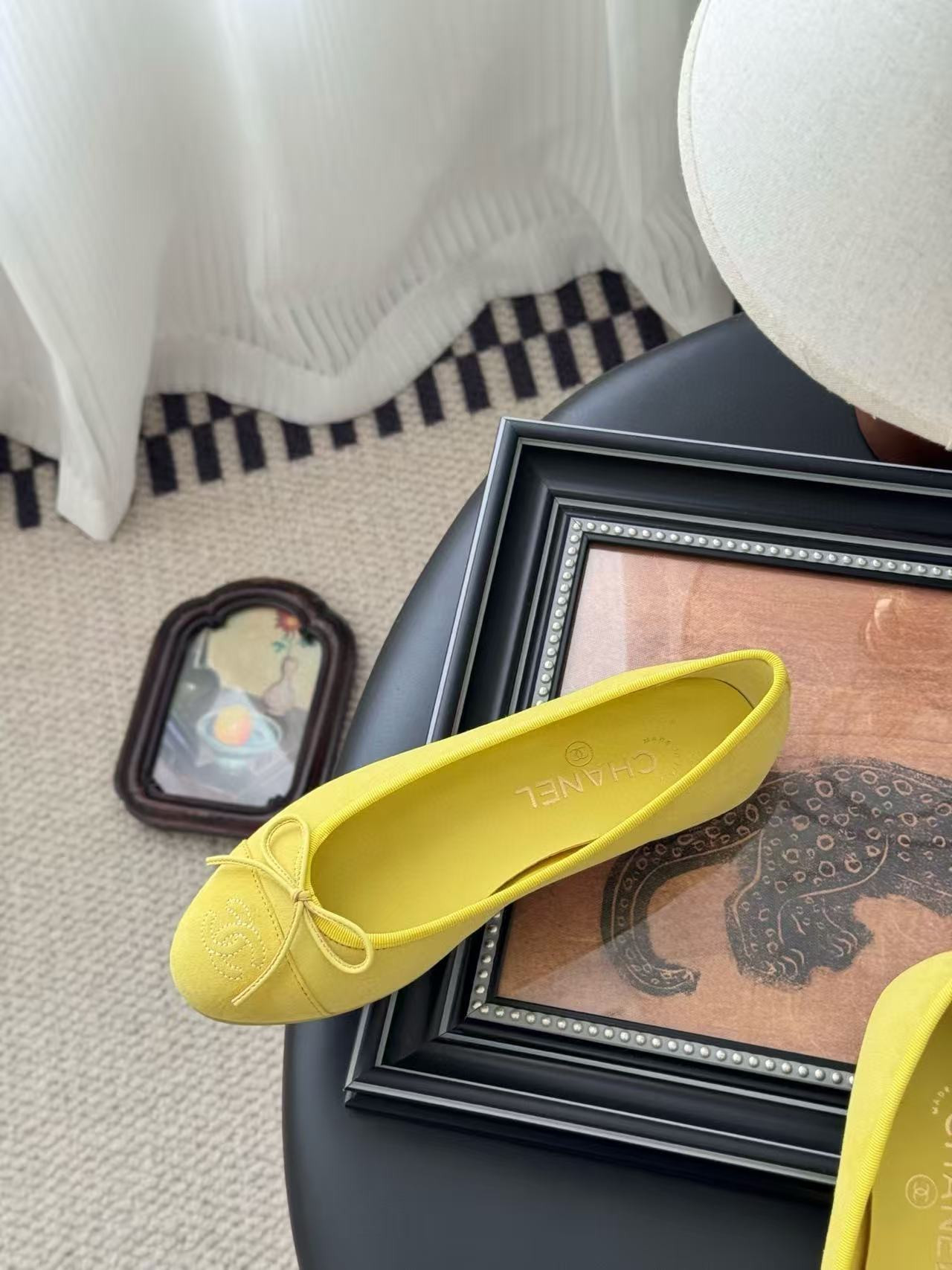 UA Ch**el Ballet flats