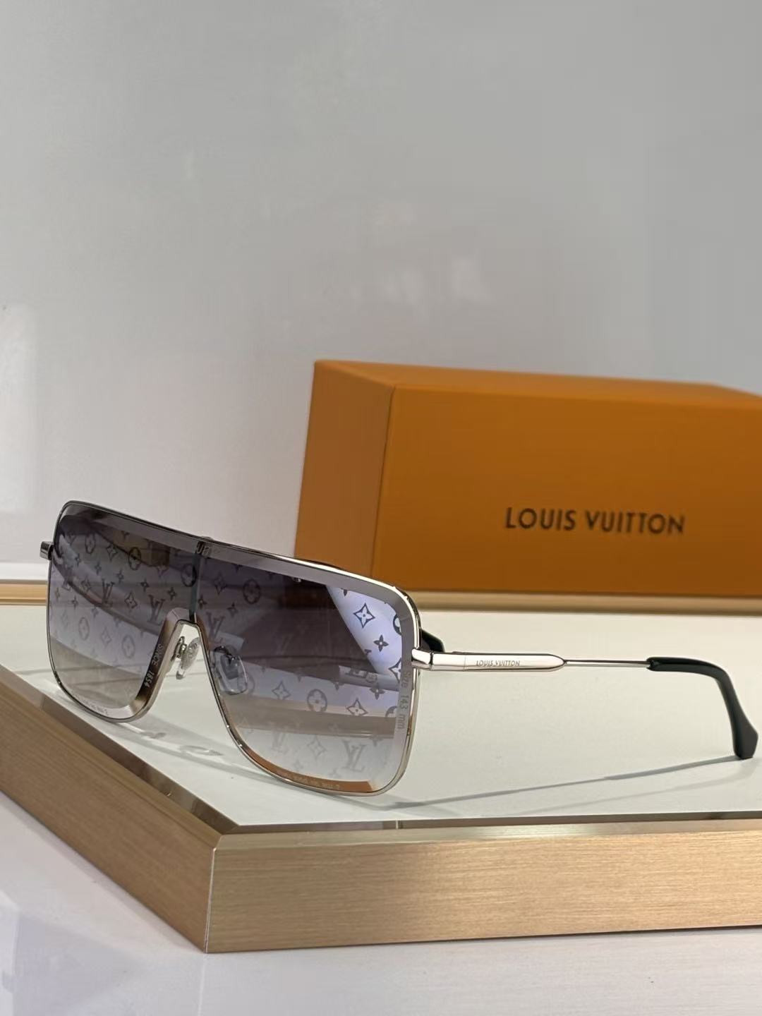 LV Glasses