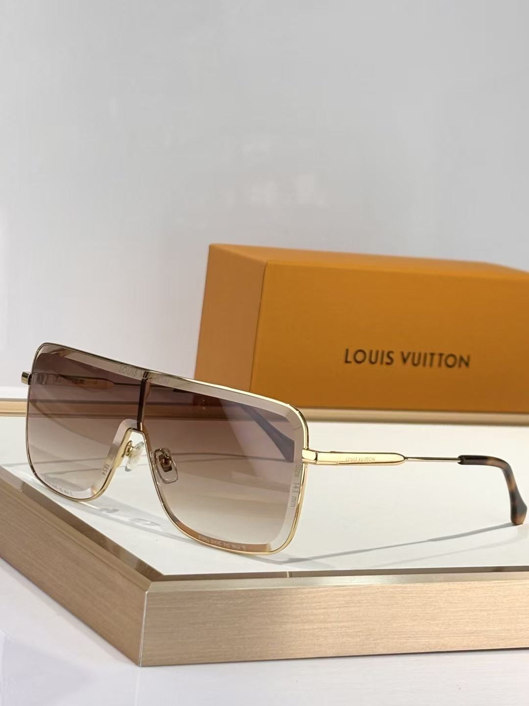 LV Glasses
