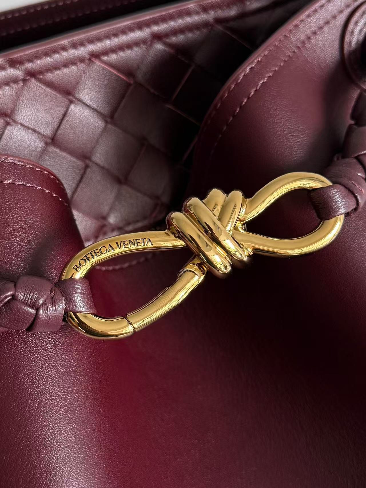 b0tte*a Ven*ta andiamo medium leather bucket bag 34x24x12cm without box