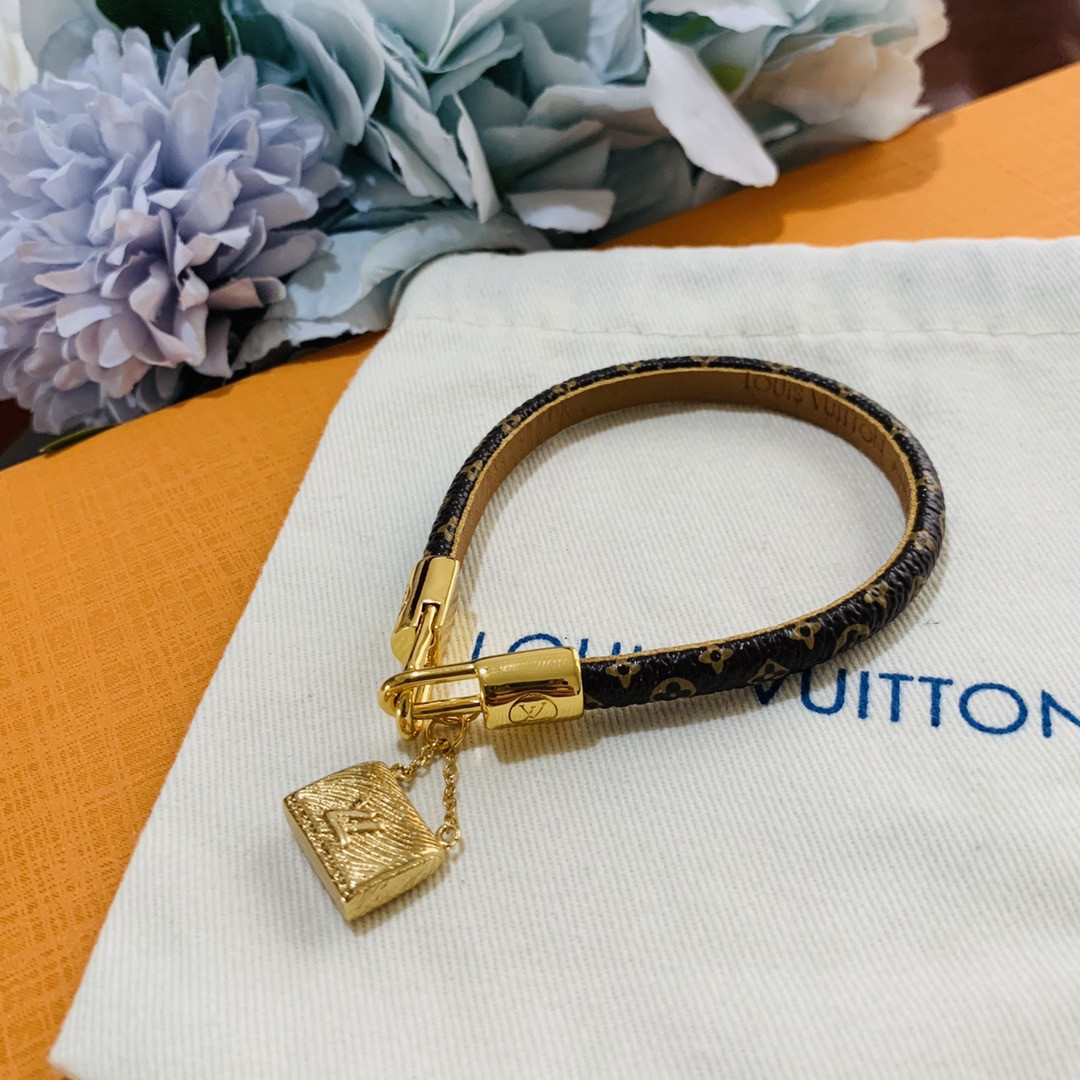 l0vis Vvtt0n bracelet