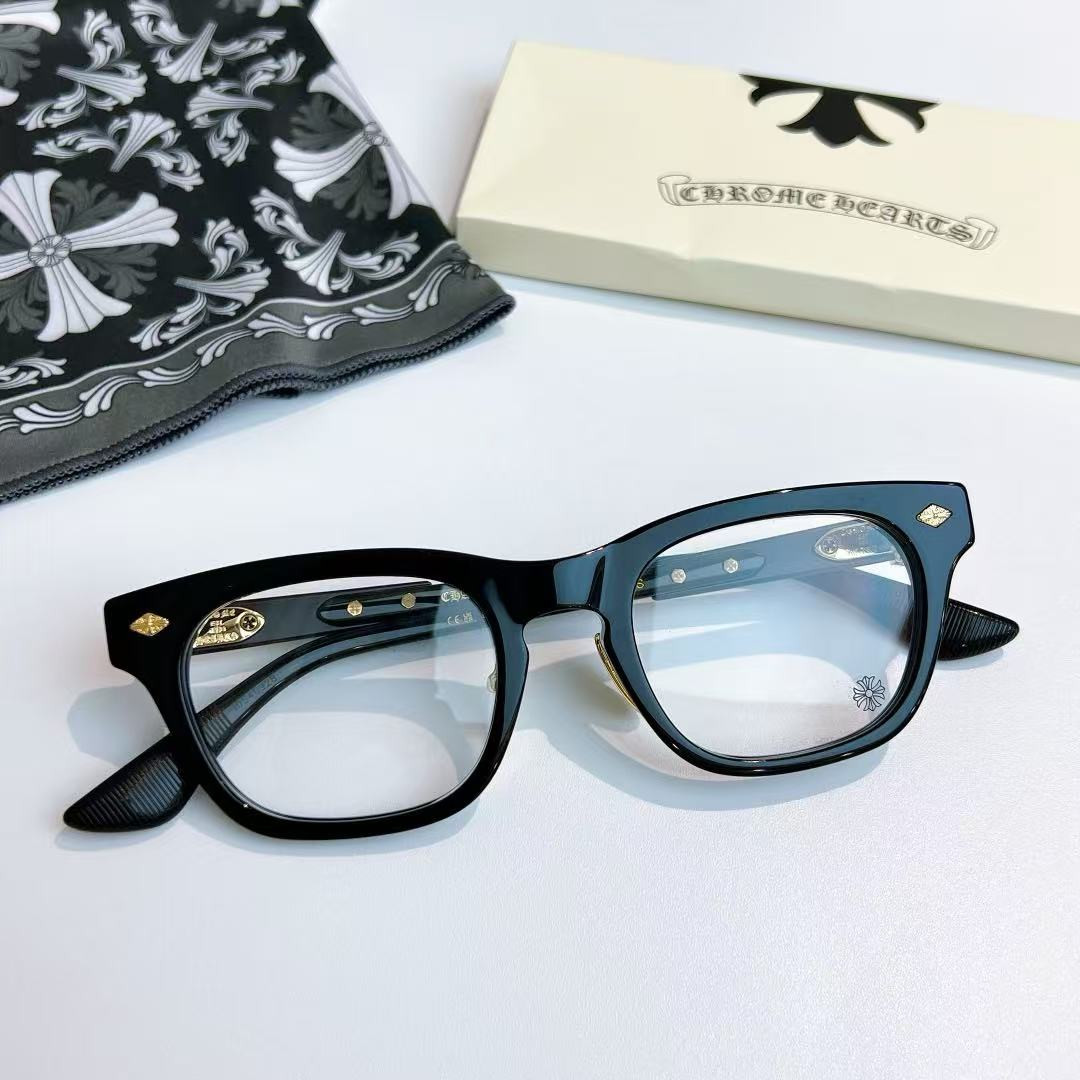 Ch*0me He**ts glasses