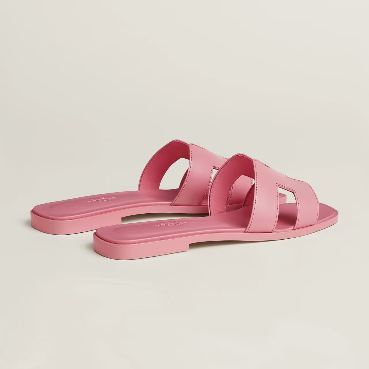 ua H**me5 oran sandal