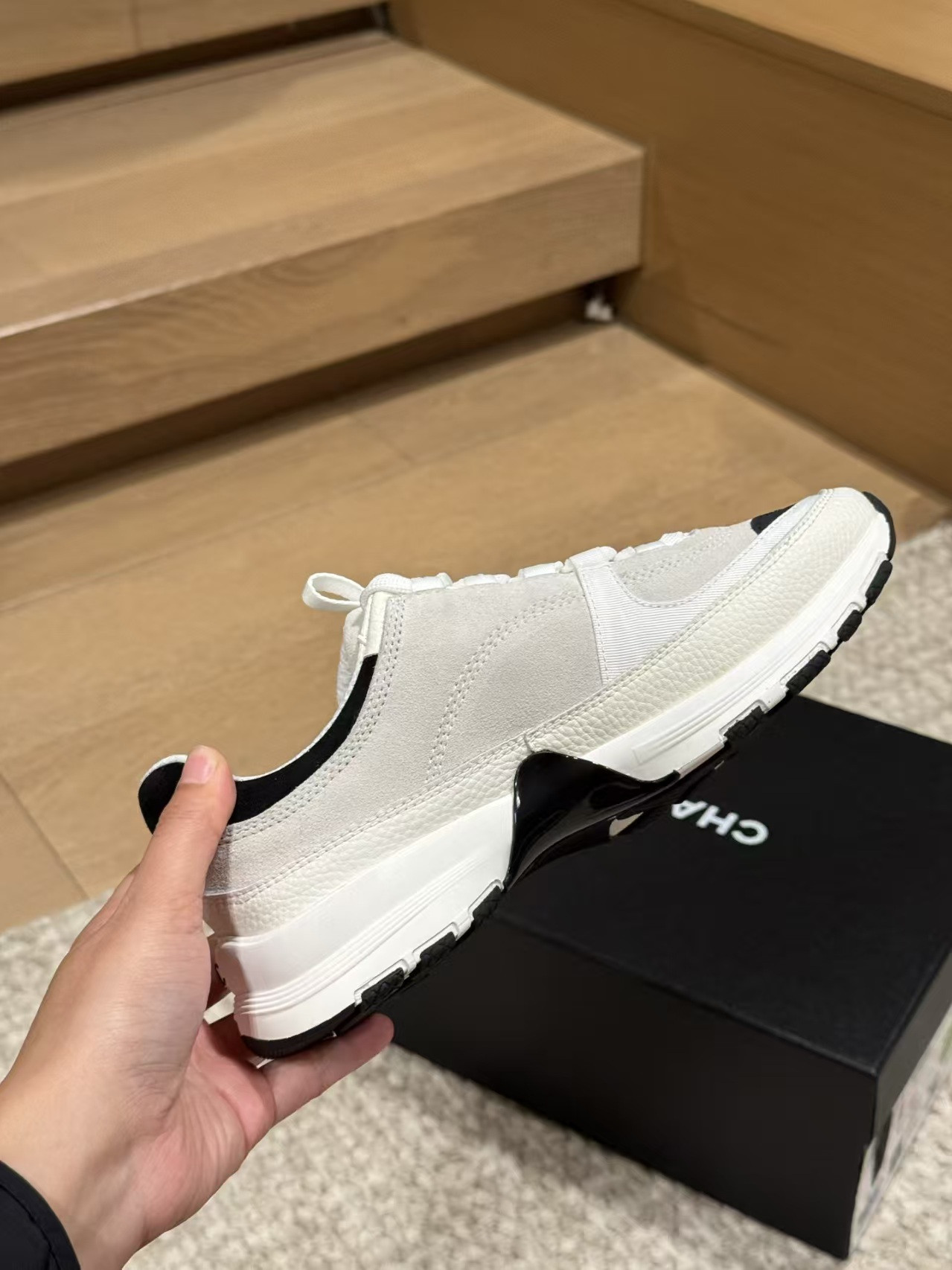 ua Ch**el sneakers