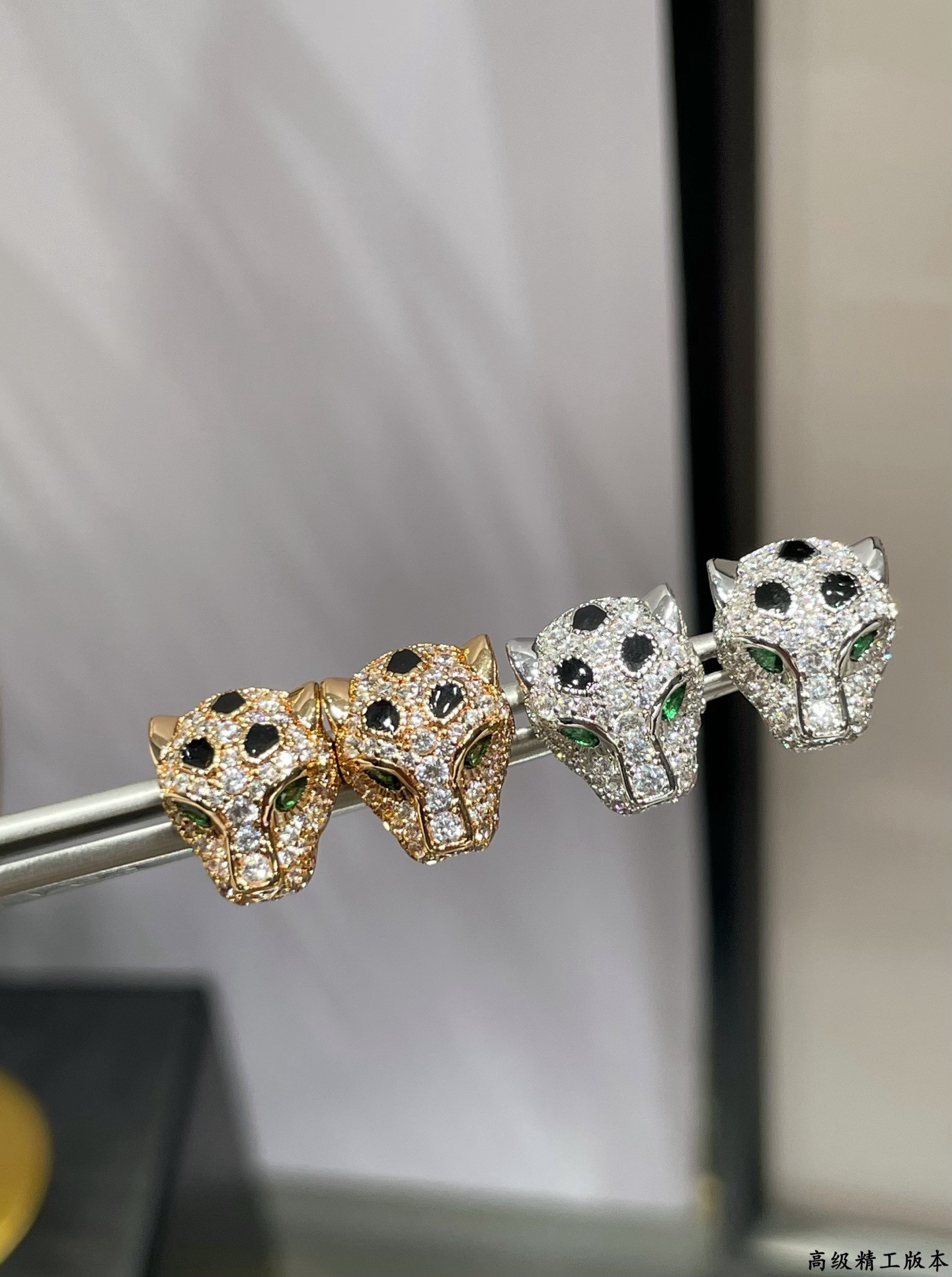 Ca*t1er earrings