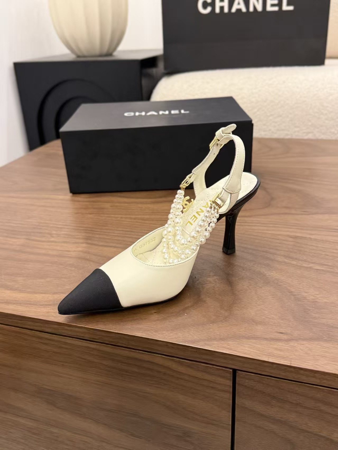 ua Ch**el slingbacks 7.5cm heel