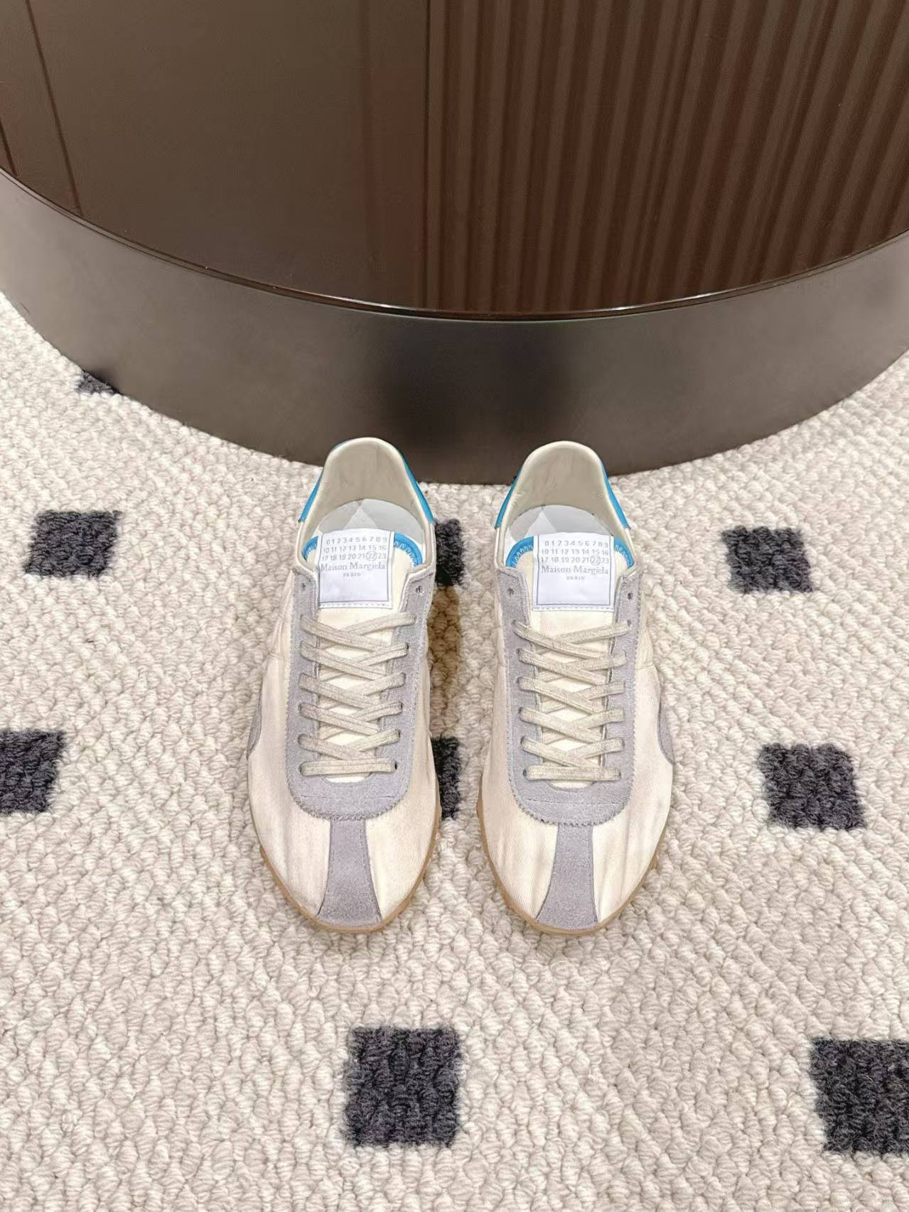 ua ma1s0n Marg*e1a sprinters sneakers