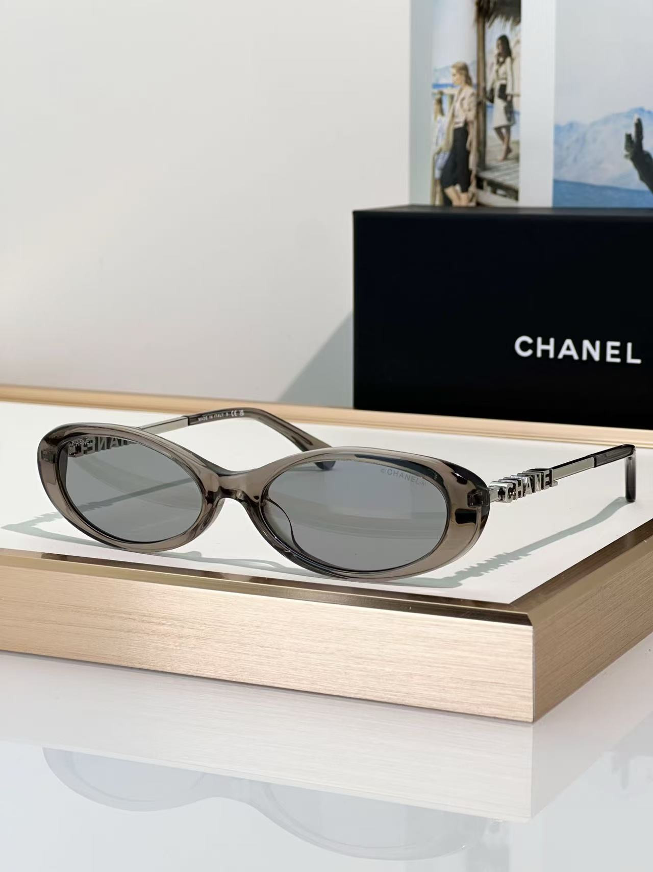 Ch**el glasses