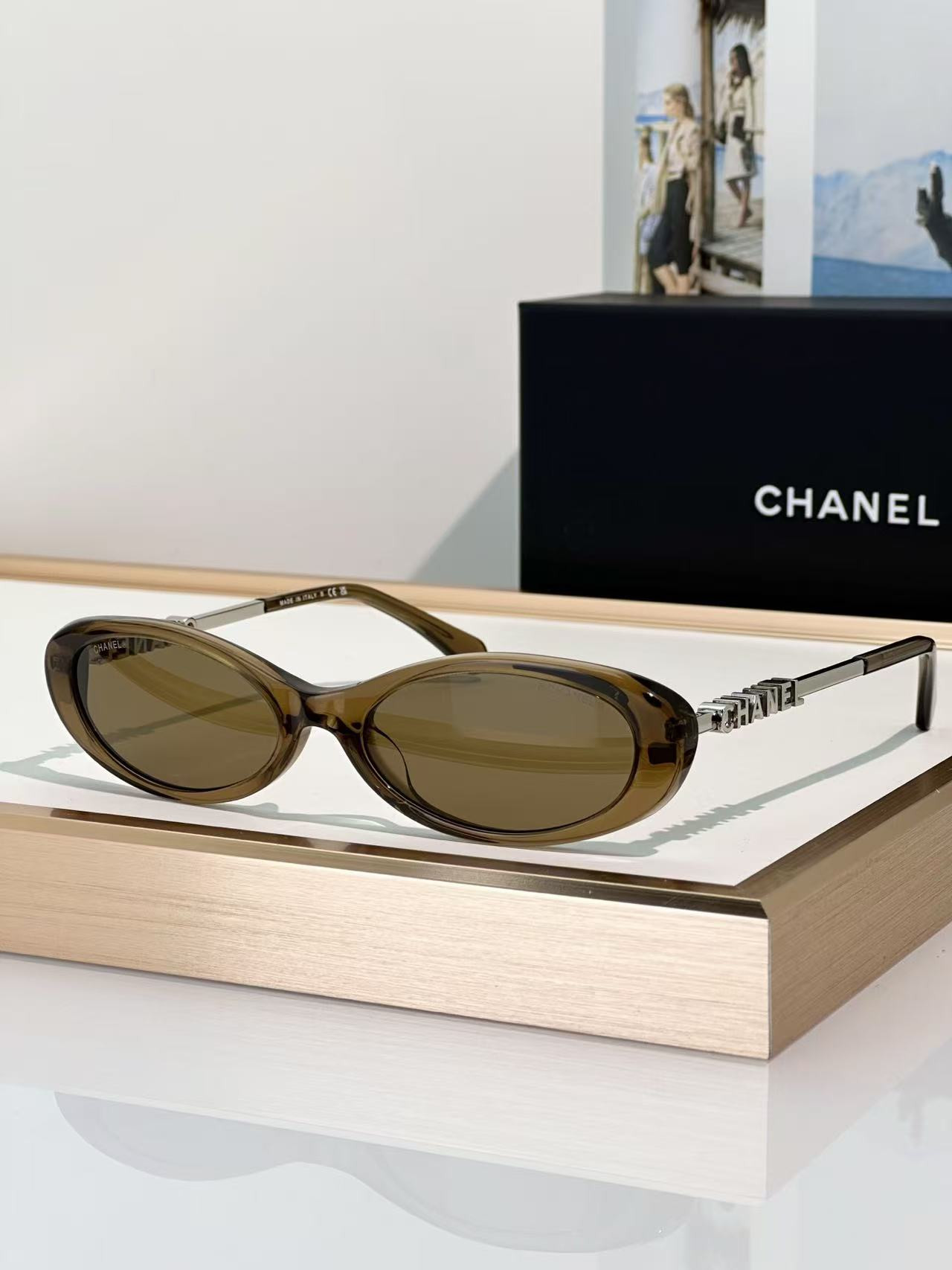 Ch**el glasses