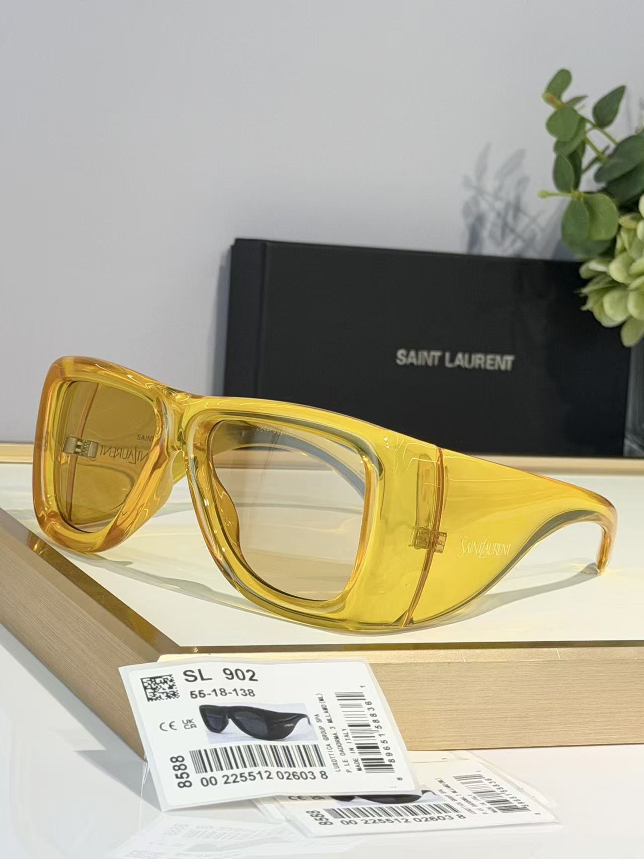Y51 glasses