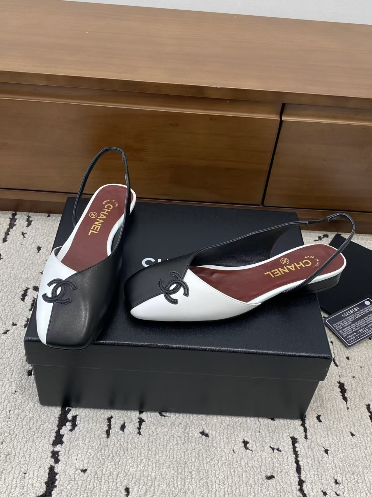 ua Ch**el slingback flats