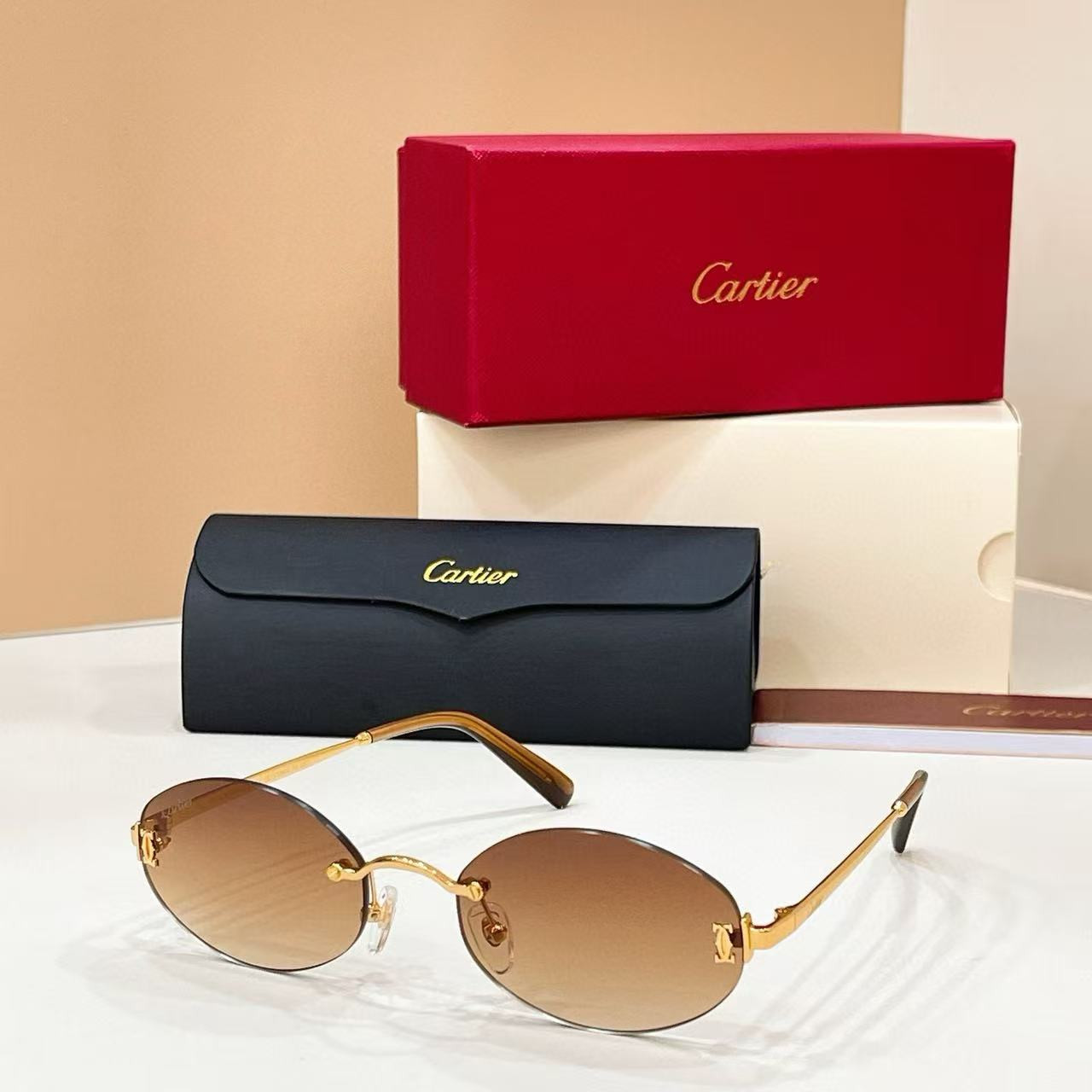 Ca*t1er glasses