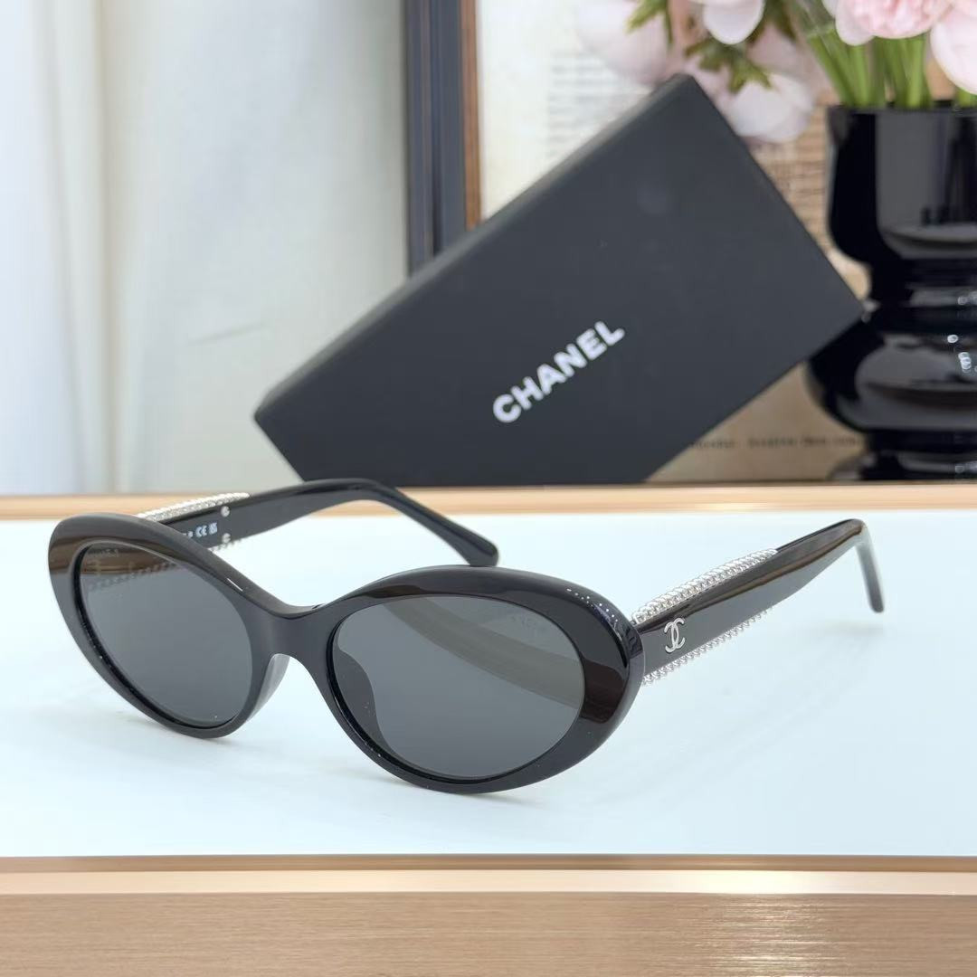 Ch**el glasses
