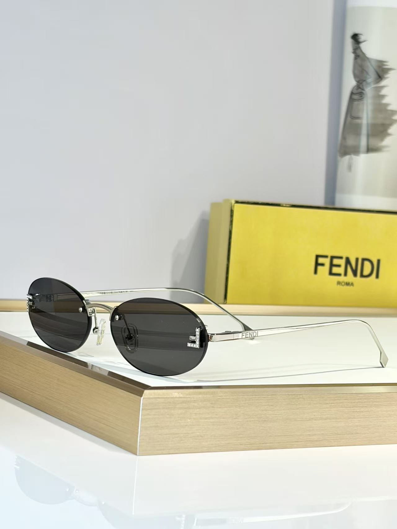 F**di glasses