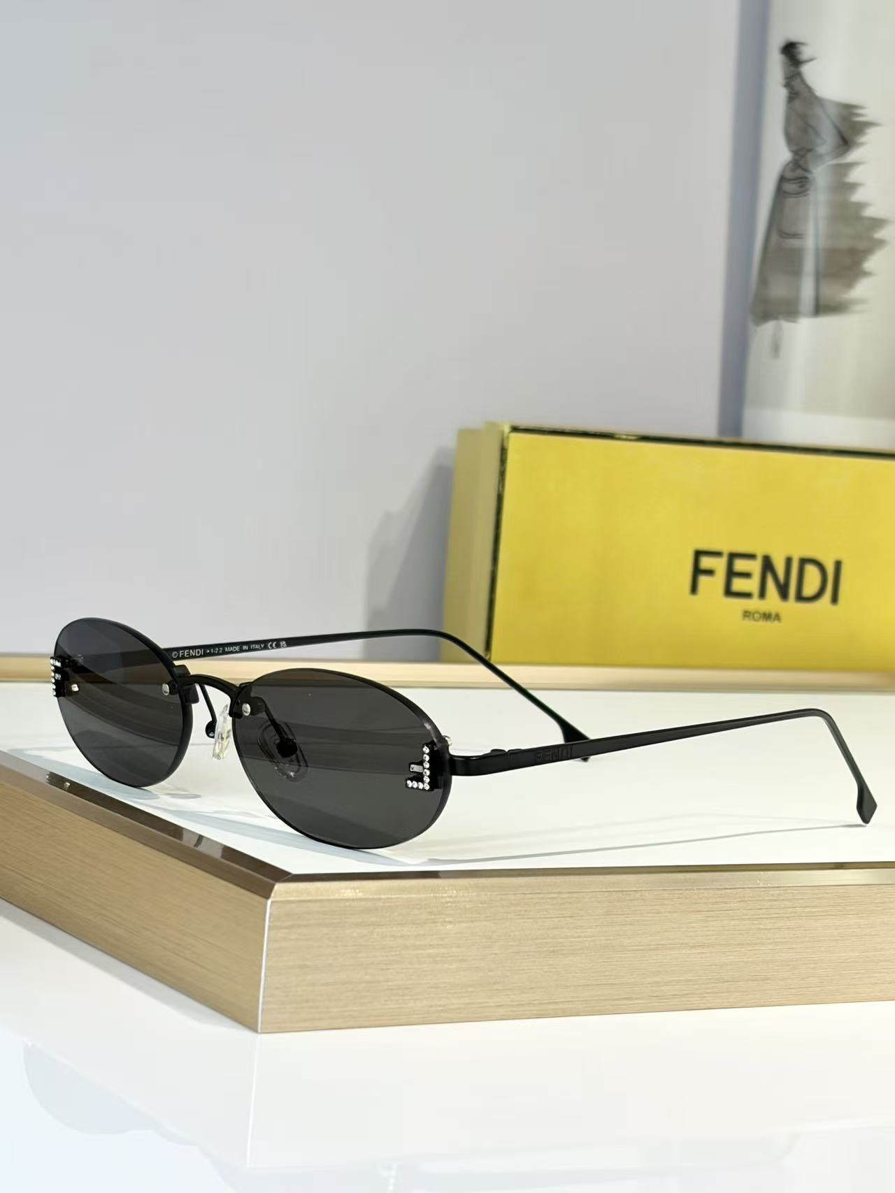 F**di glasses