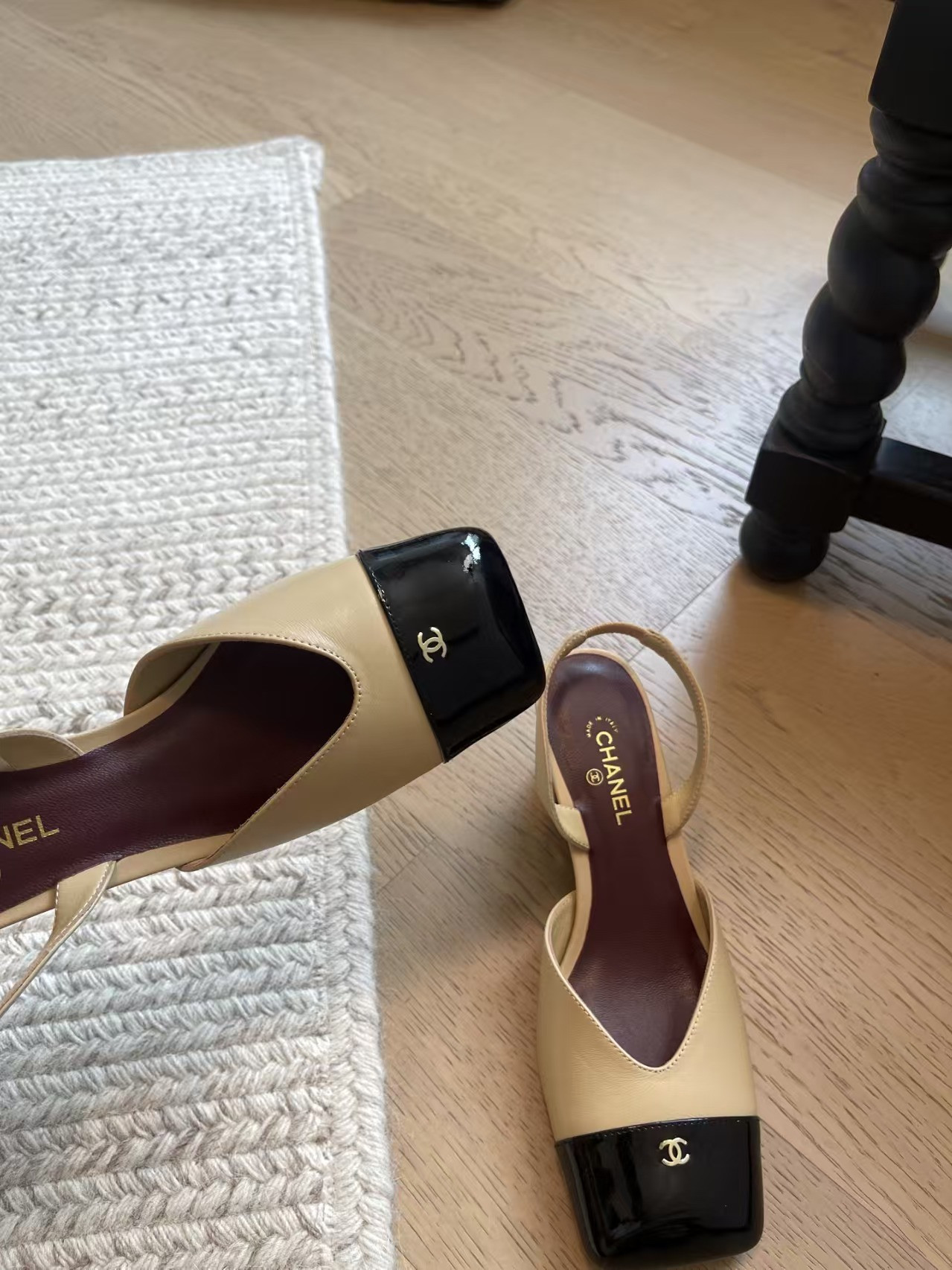 ua Ch**el slingbacks