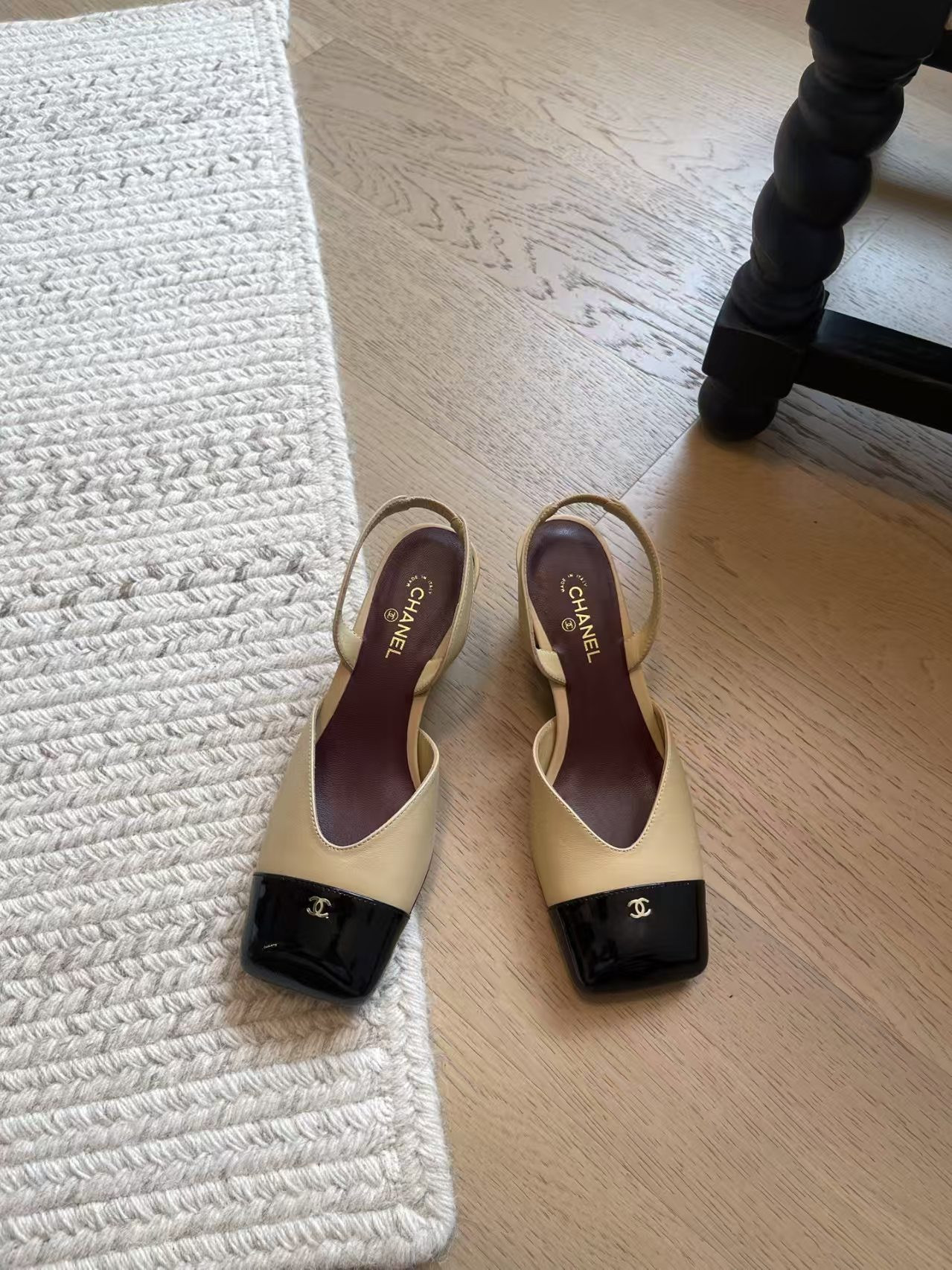 ua Ch**el slingbacks