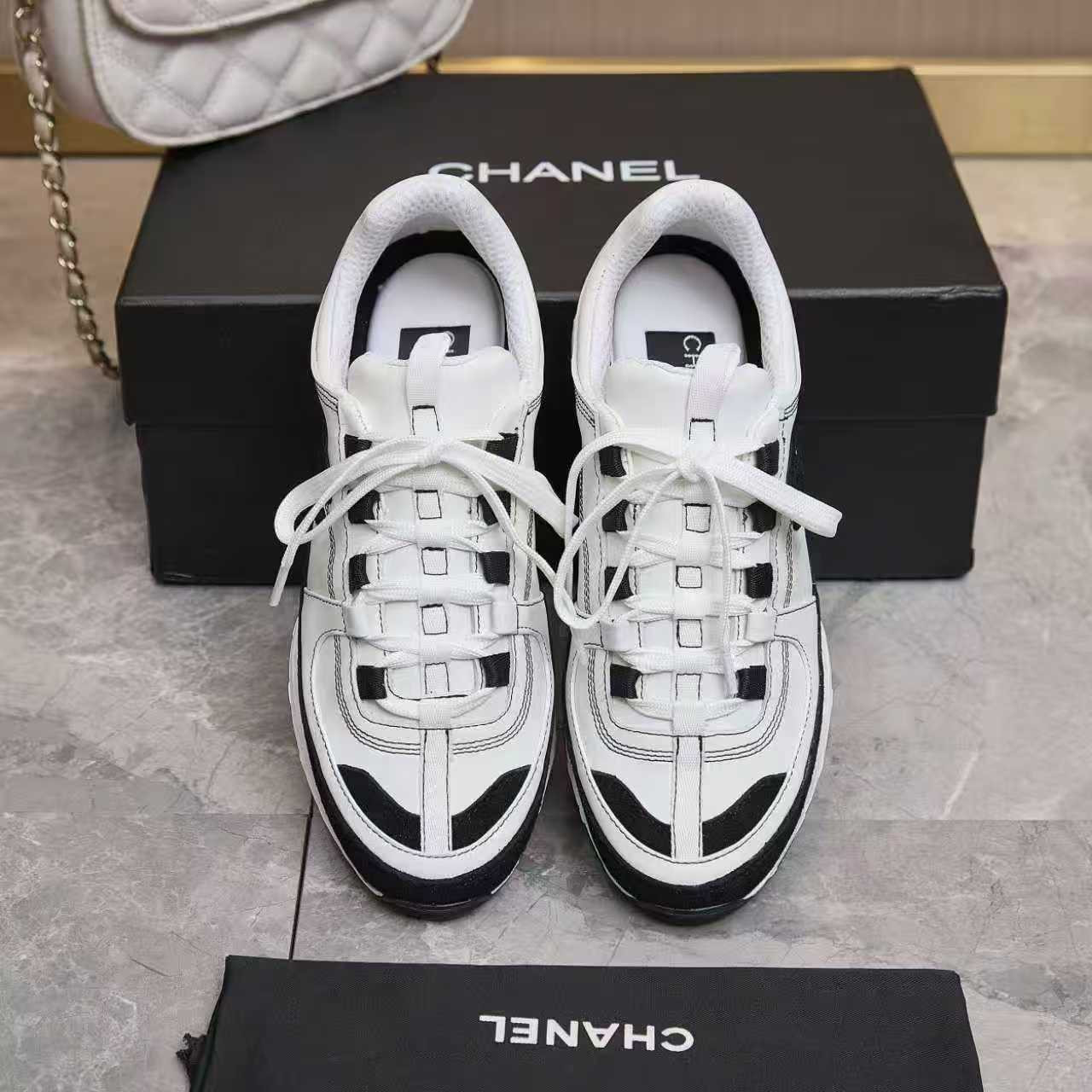 ua Ch**el sneakers