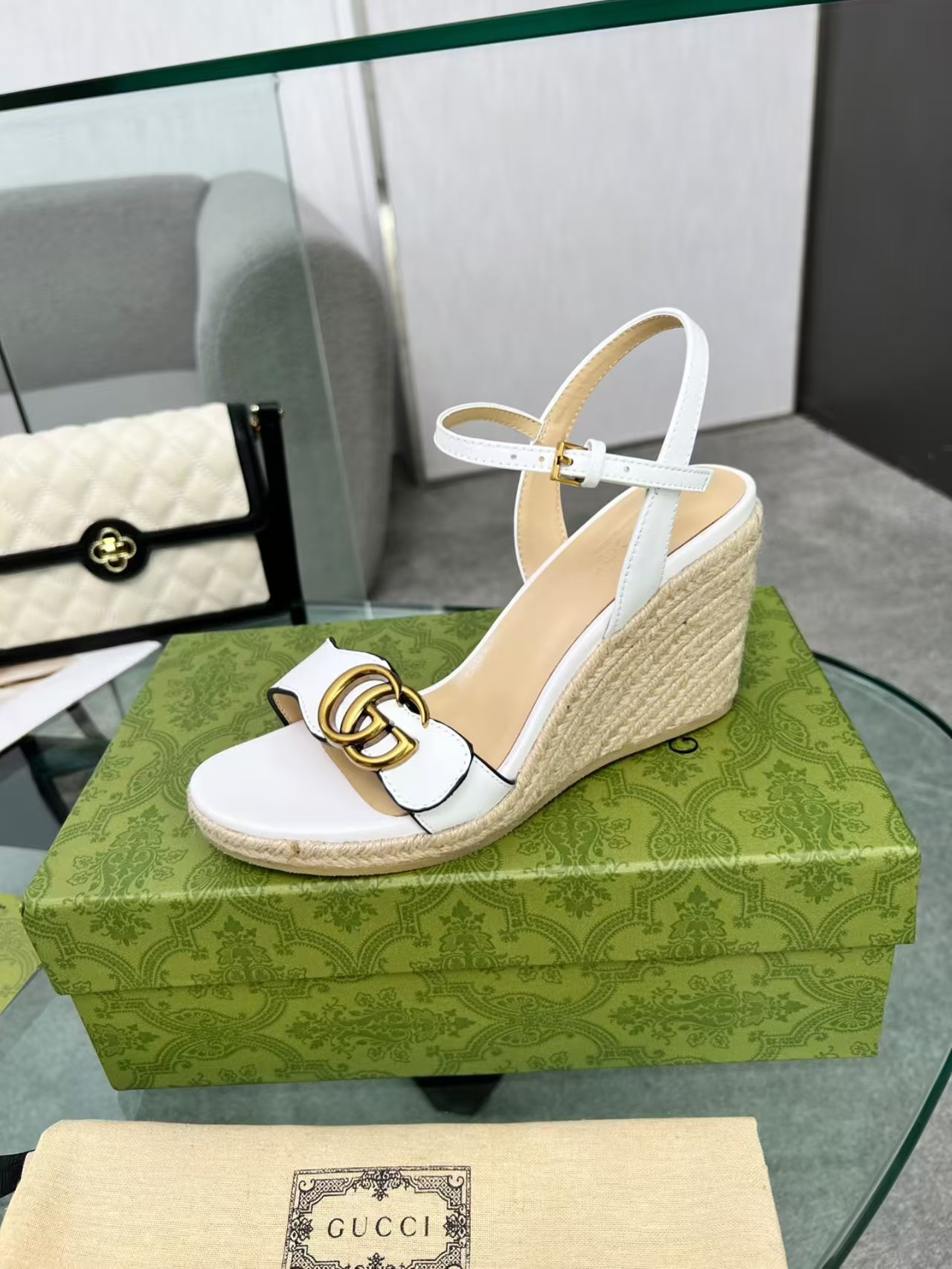 ua Gvc*1 sandals