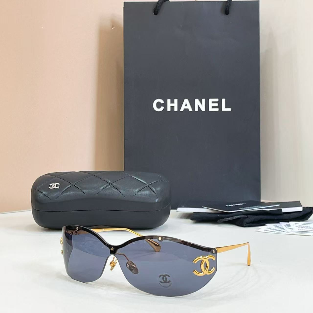 Ch**el glasses