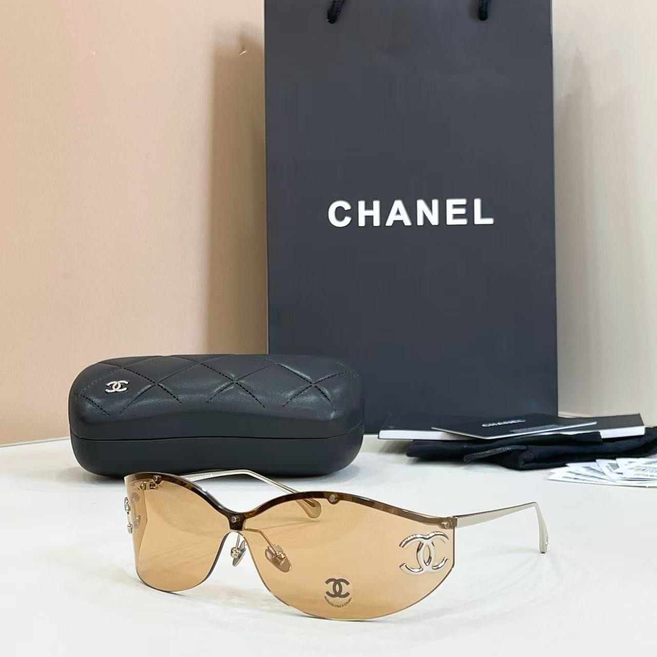 Ch**el glasses