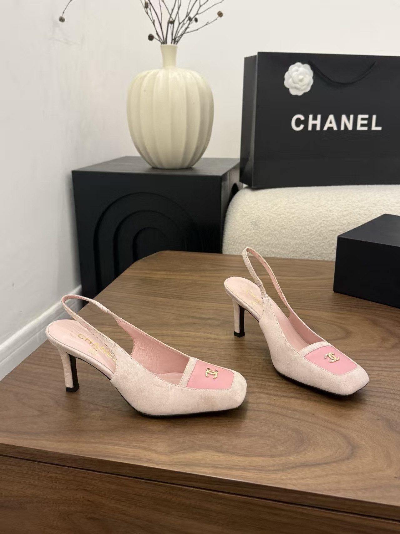 ua Ch**el slingbacks
