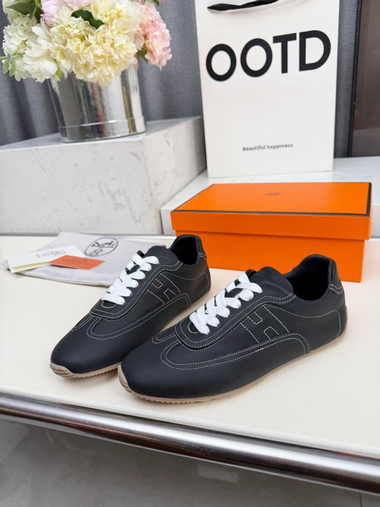 ua H**me5 master sneaker