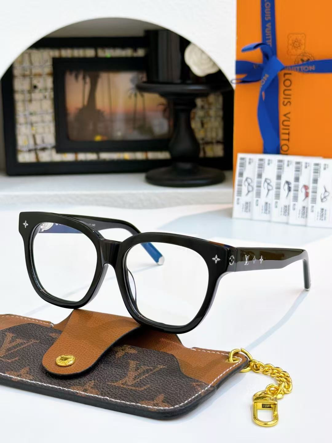 LV Glasses