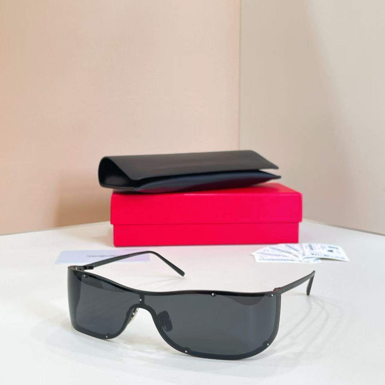 Y51 glasses