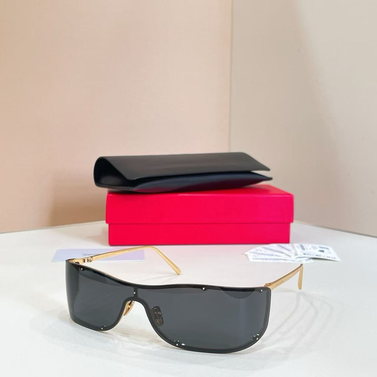 Y51 glasses