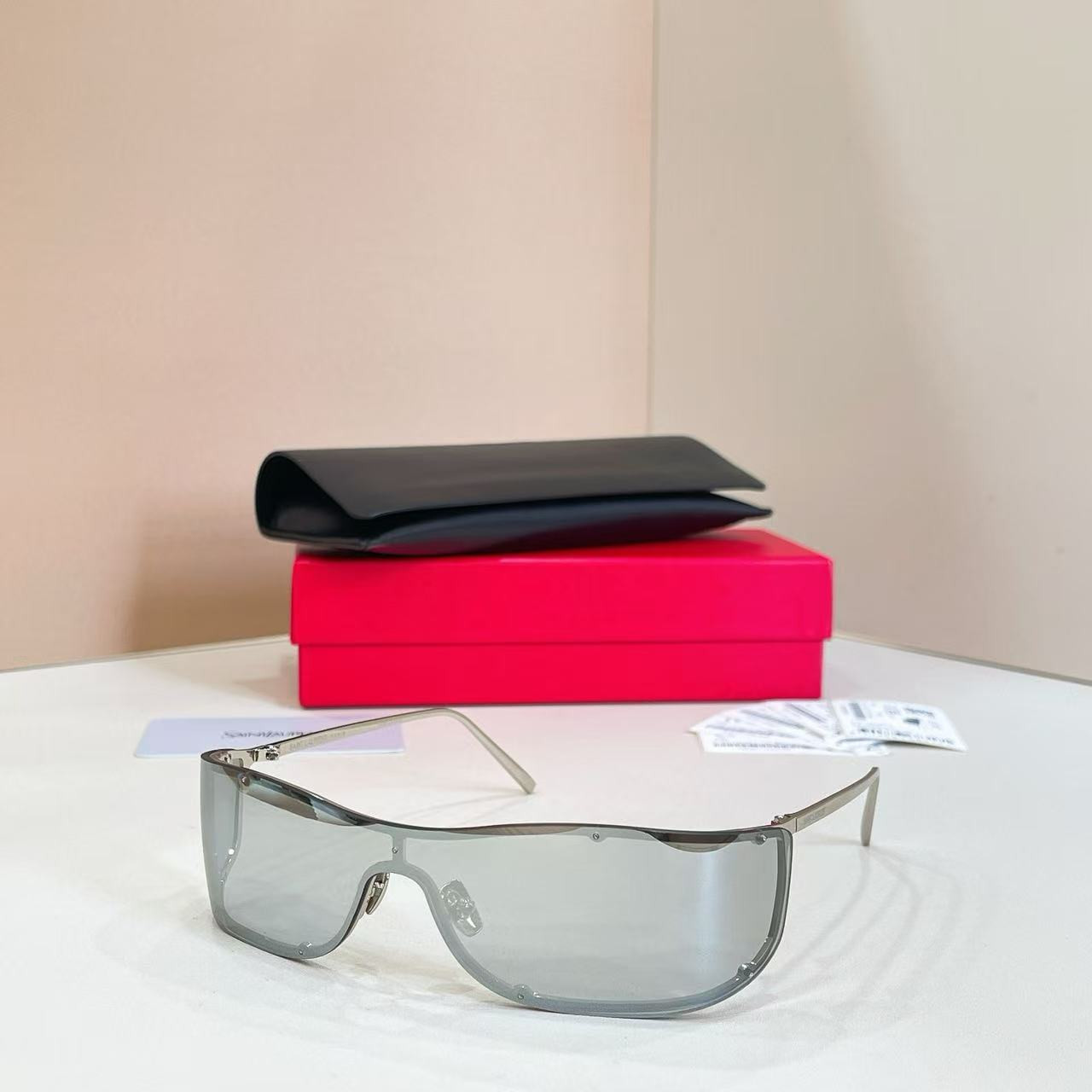 Y51 glasses