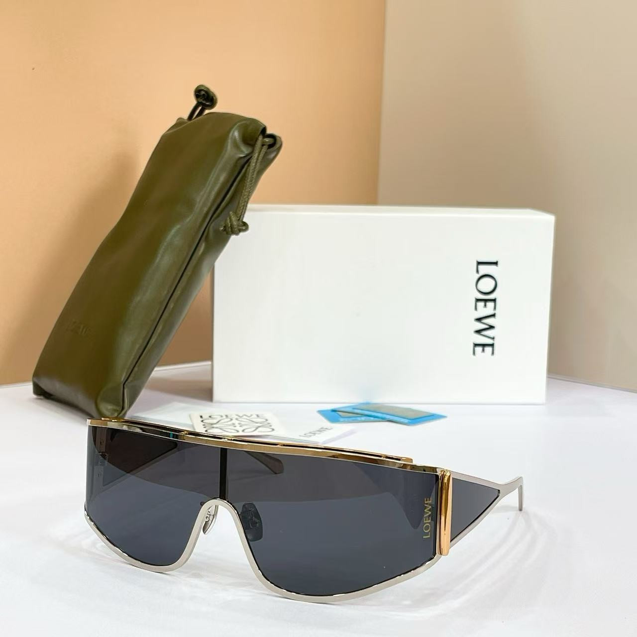 L0ew* glasses