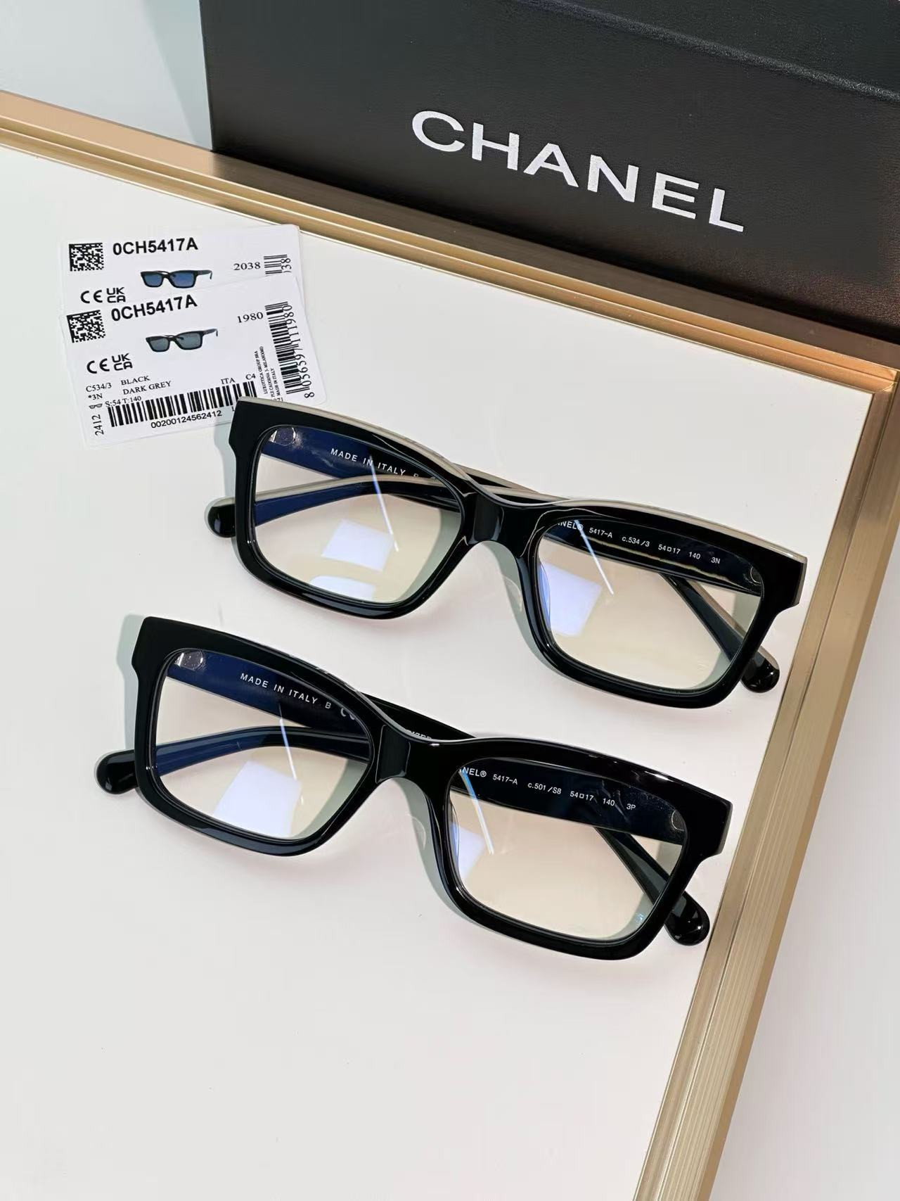 Ch**el glasses