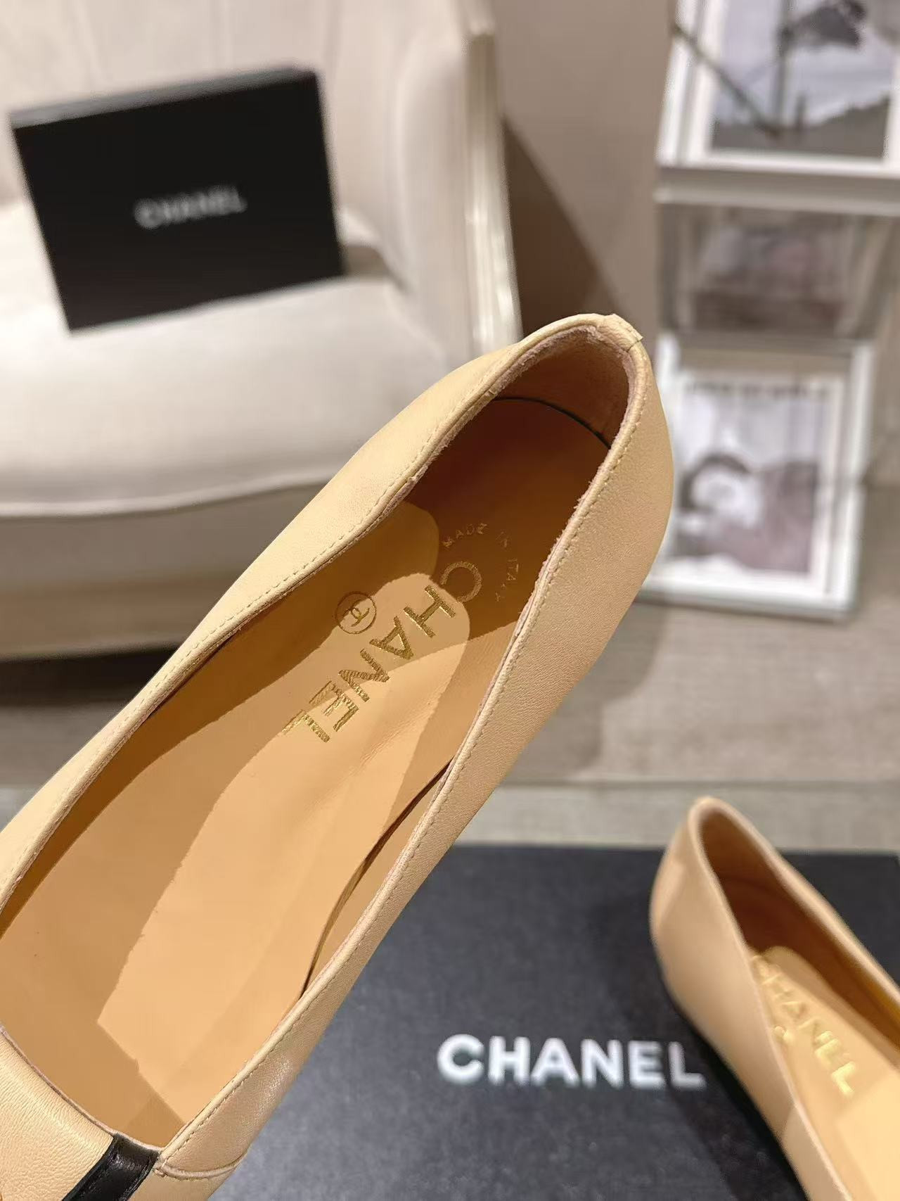 ua Ch**el flats