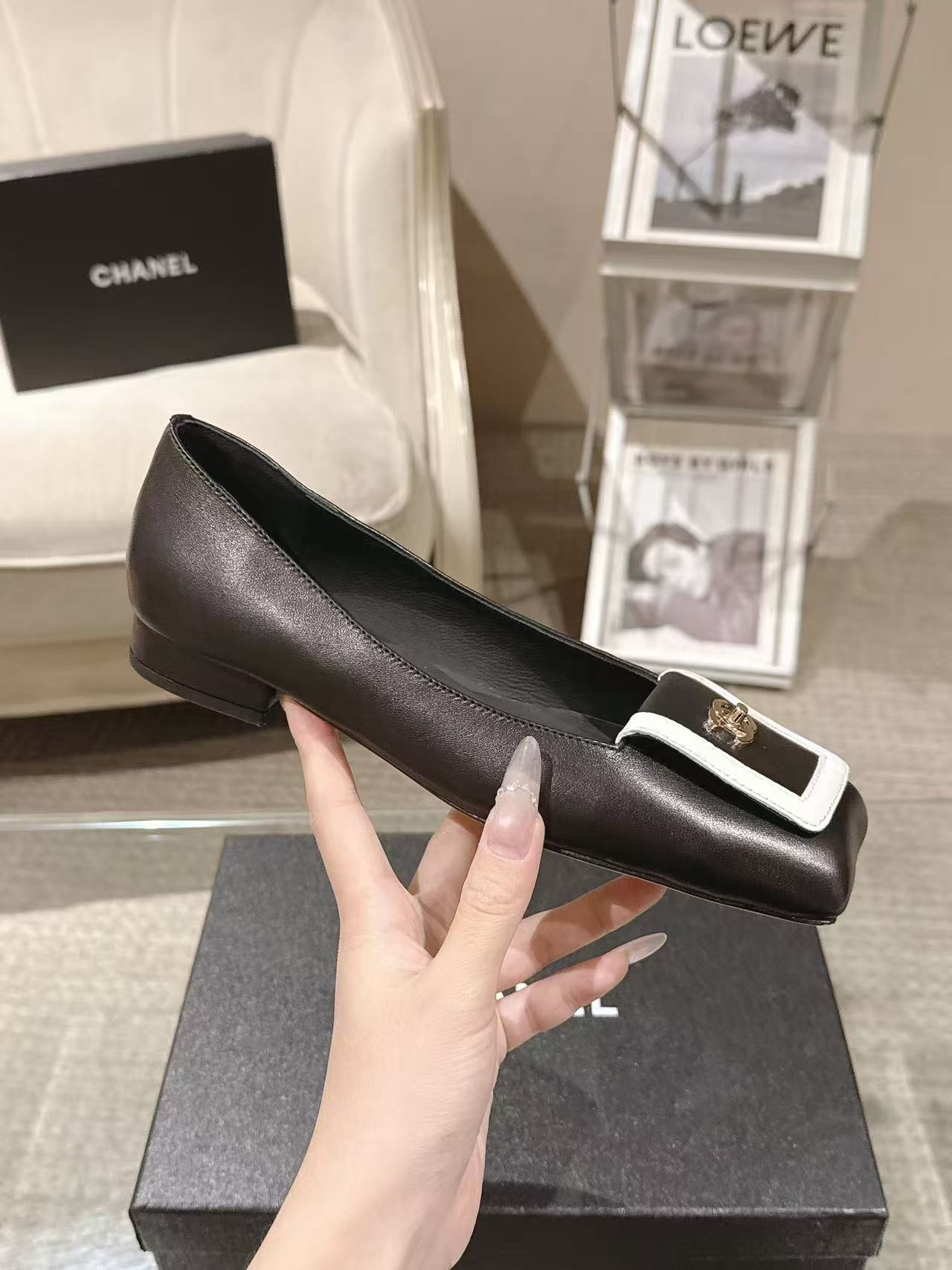 ua Ch**el flats