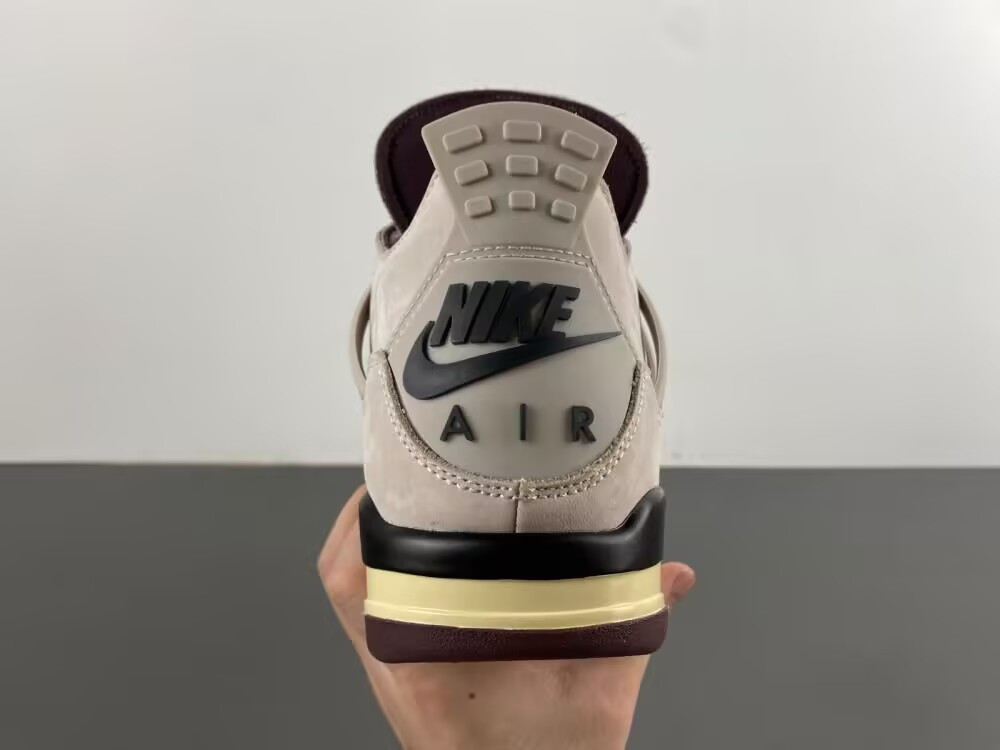UA Jordan 4 Retro OG SP  A Ma Maniére While You Were Sleeping