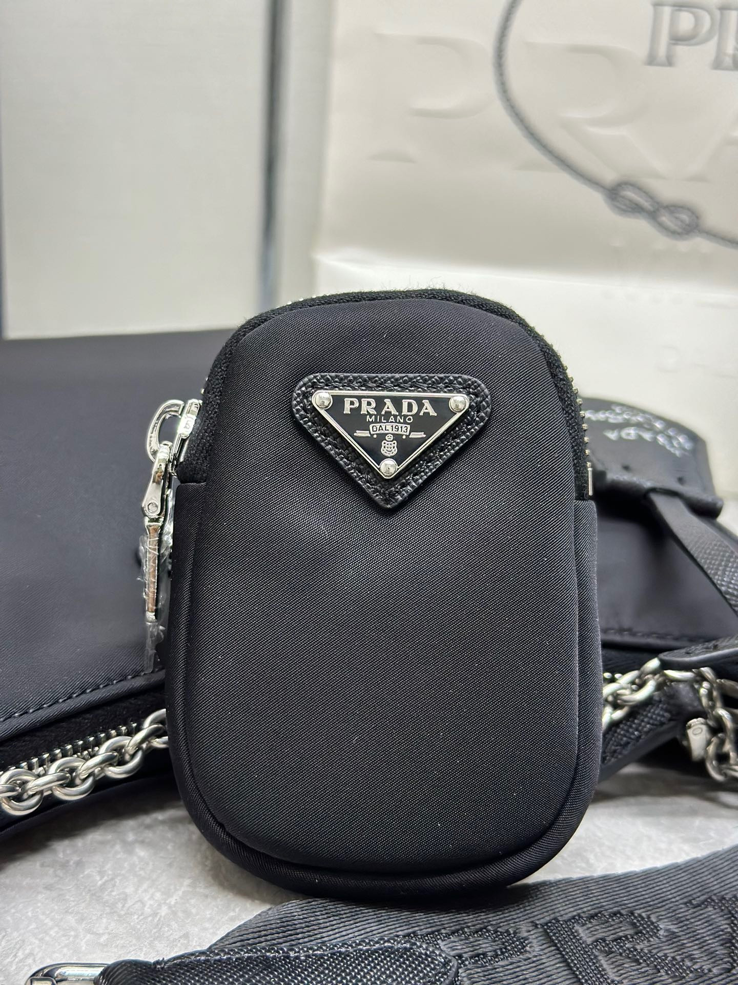 Pra*a Re-Edition 2005 Nylon Bag
