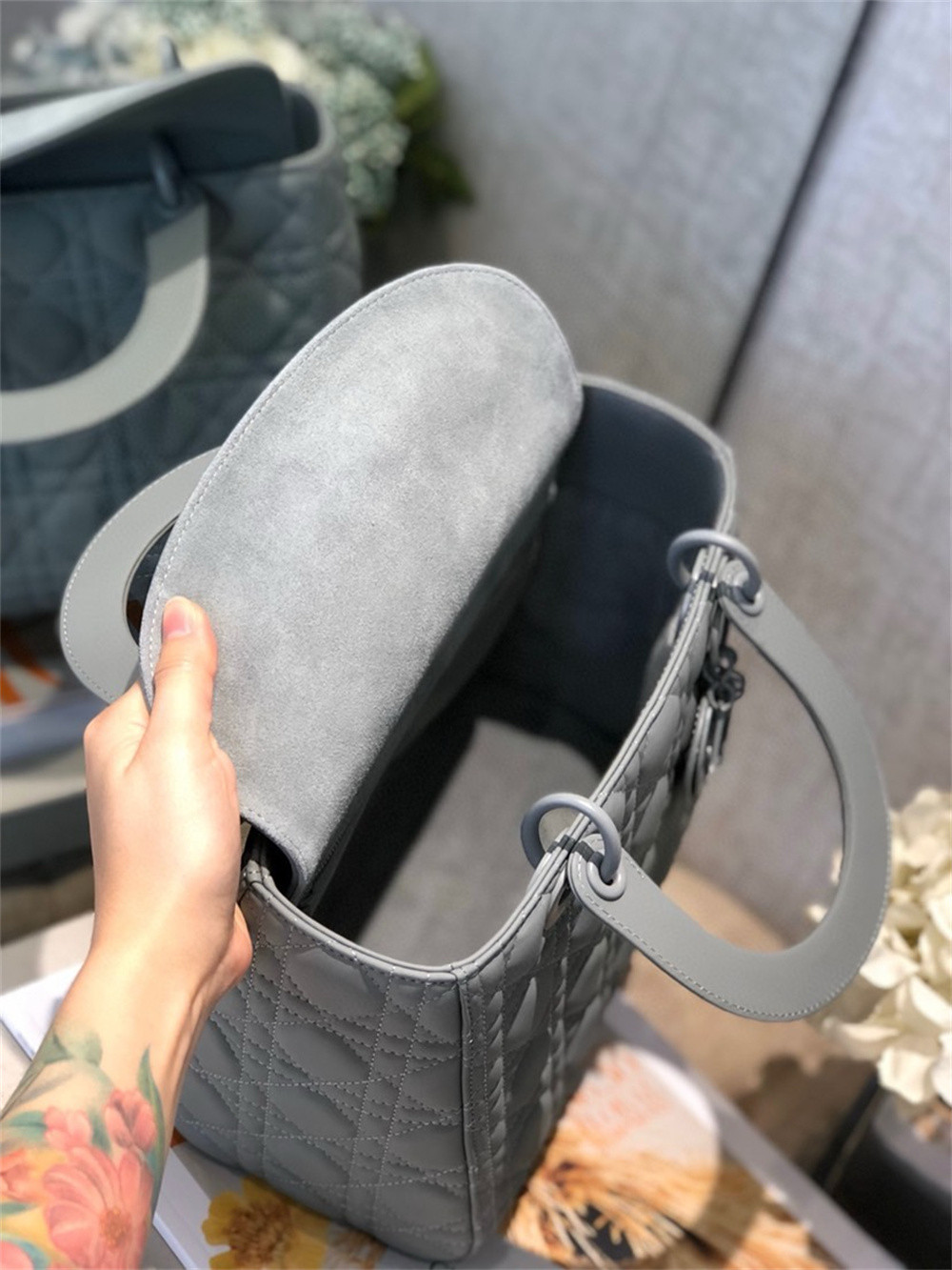 Medium Lady D10r Bag 9.5 x 8 x 4.5 inches