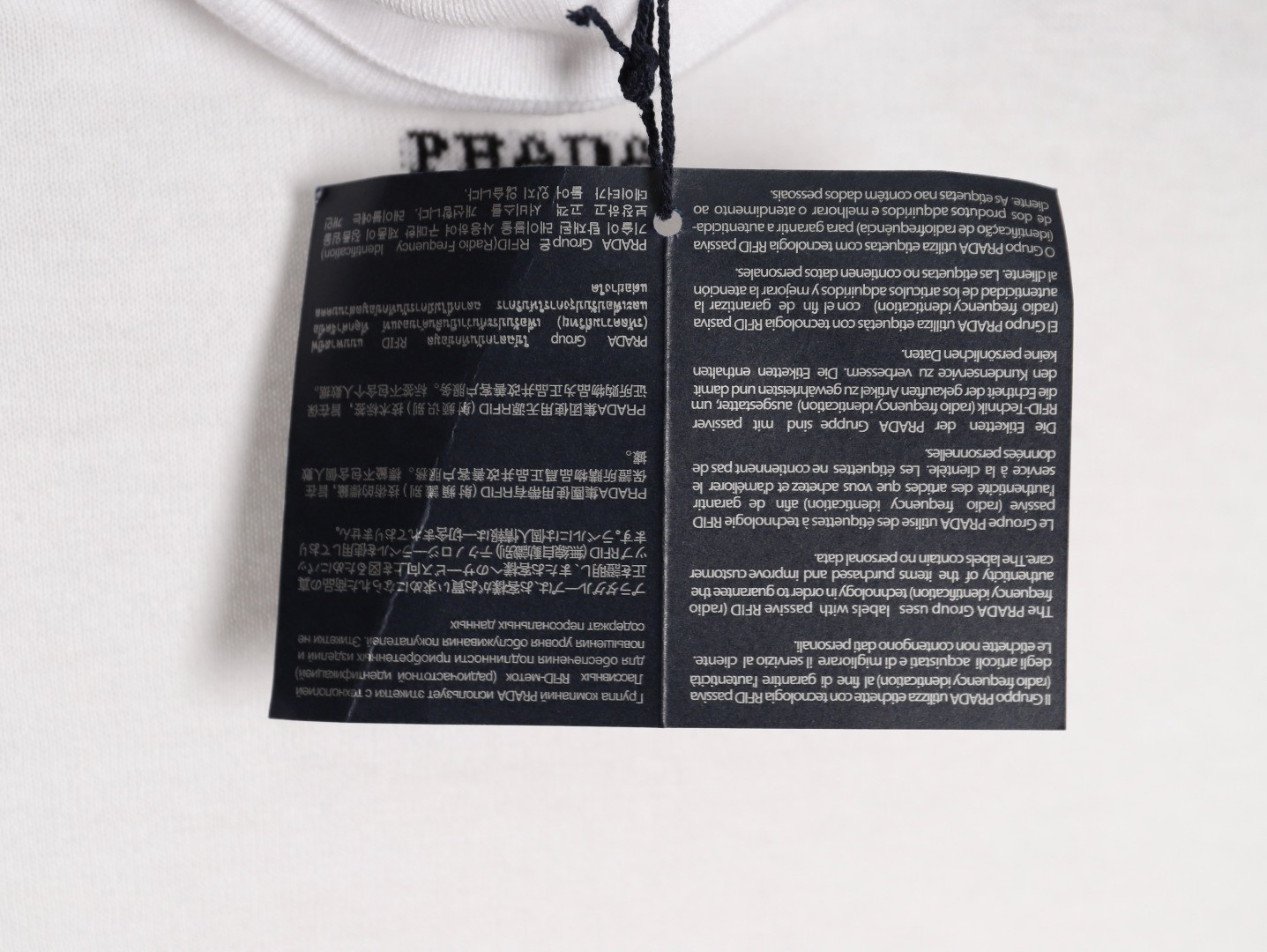 Pra*a prd sweaters