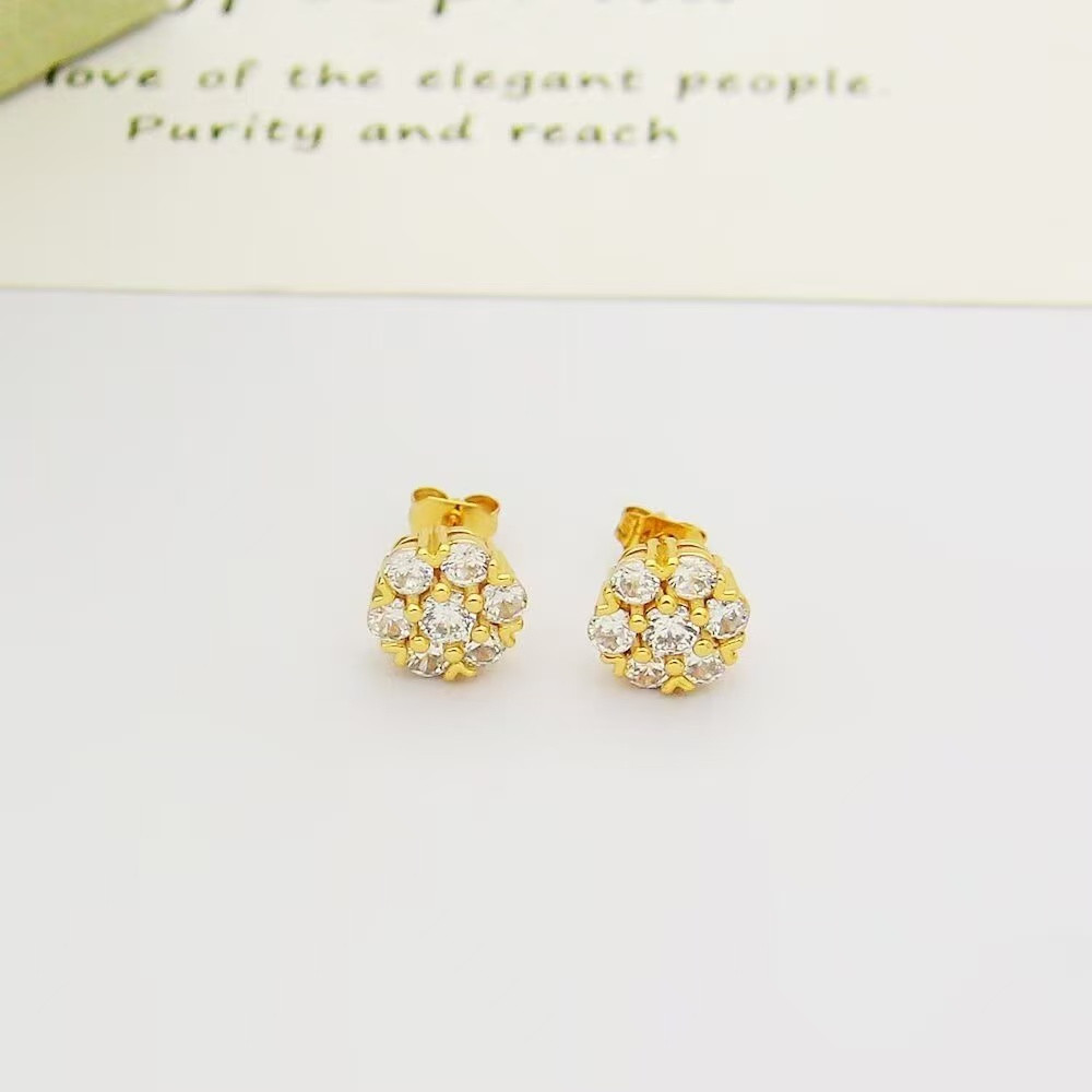 V*n Cl**f & arpels fleurette earrings