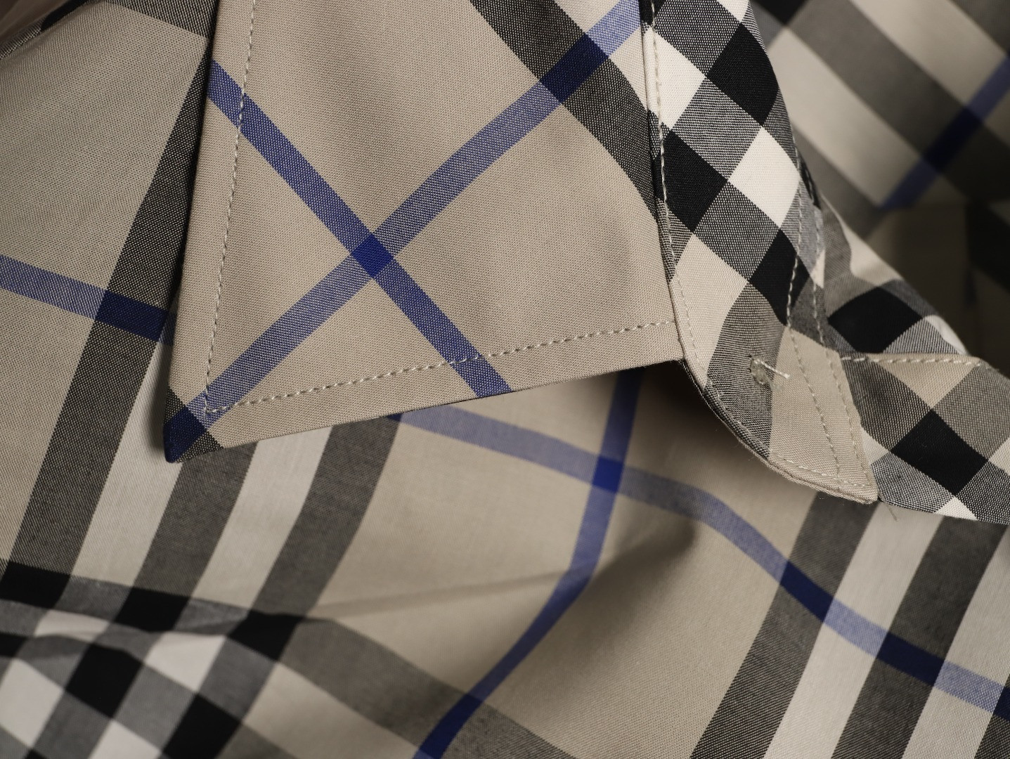 Burberry Long-sleeved Shirts