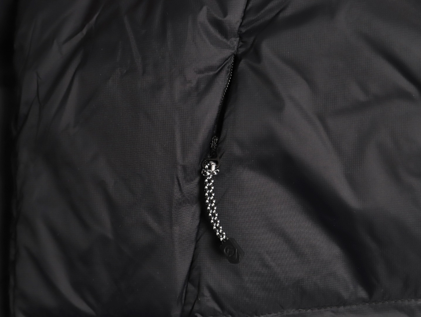 the n0r*h Fa*e short puffer jacket